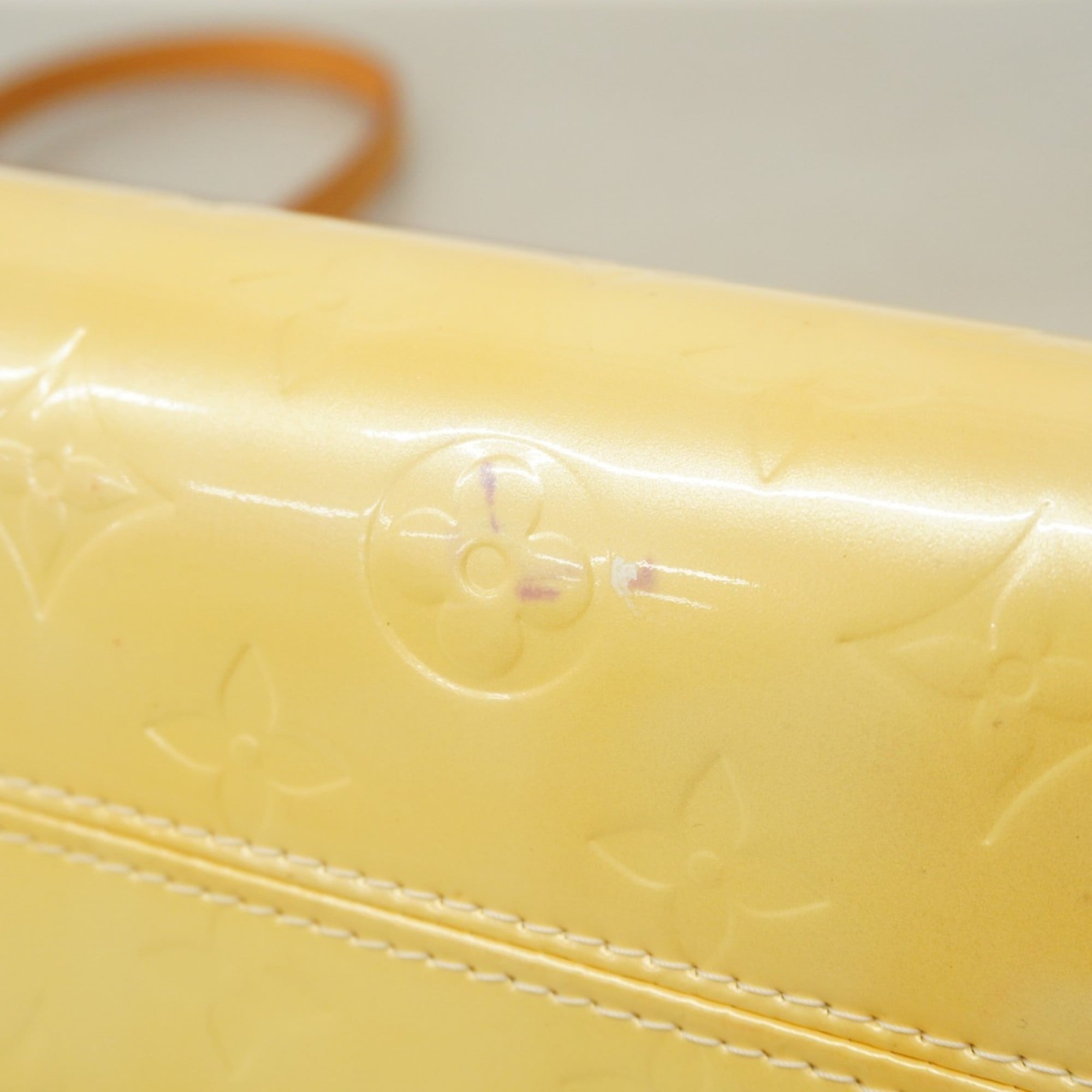 Louis Vuitton Pearl Handbag (Pre-Owned)