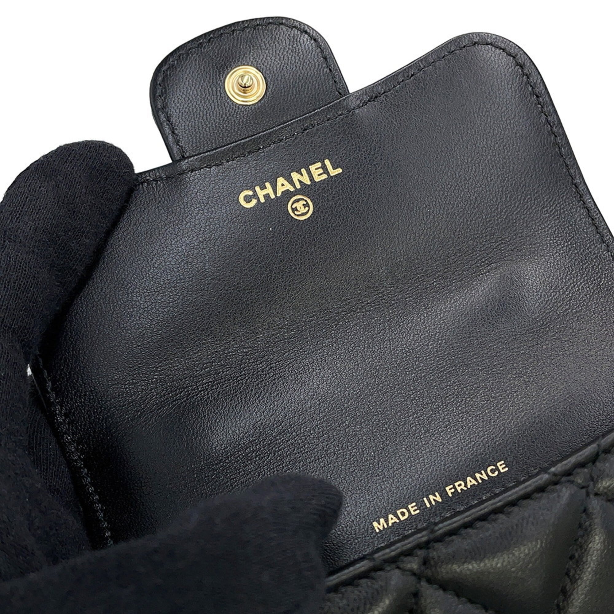 Chanel Matelasse Black Leather Chain/Shoulder Wallet (Pre-Owned)