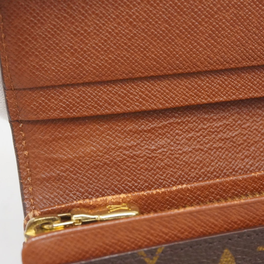 Louis Vuitton Brown Wallet (Bi-Fold) (Pre-Owned)