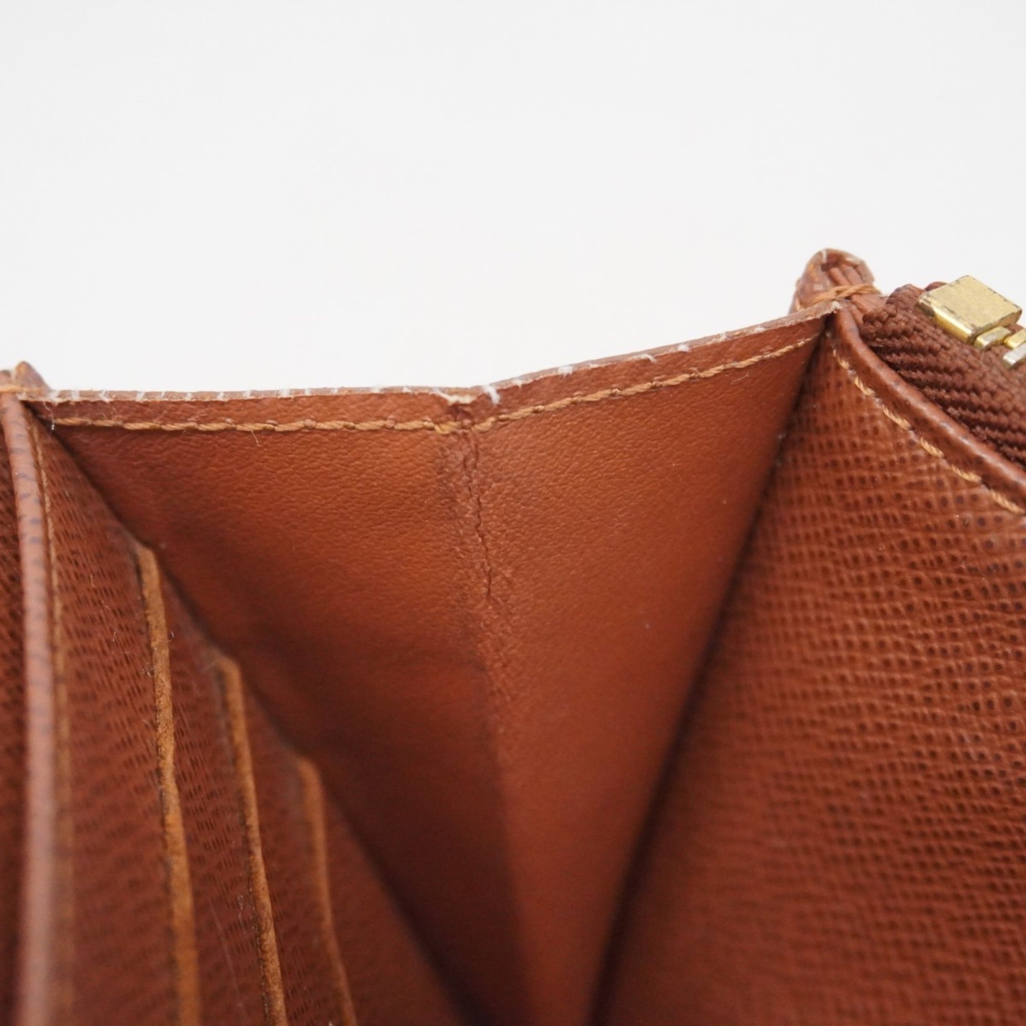 Louis Vuitton Brown Long Wallet (Bi-Fold) (Pre-Owned)