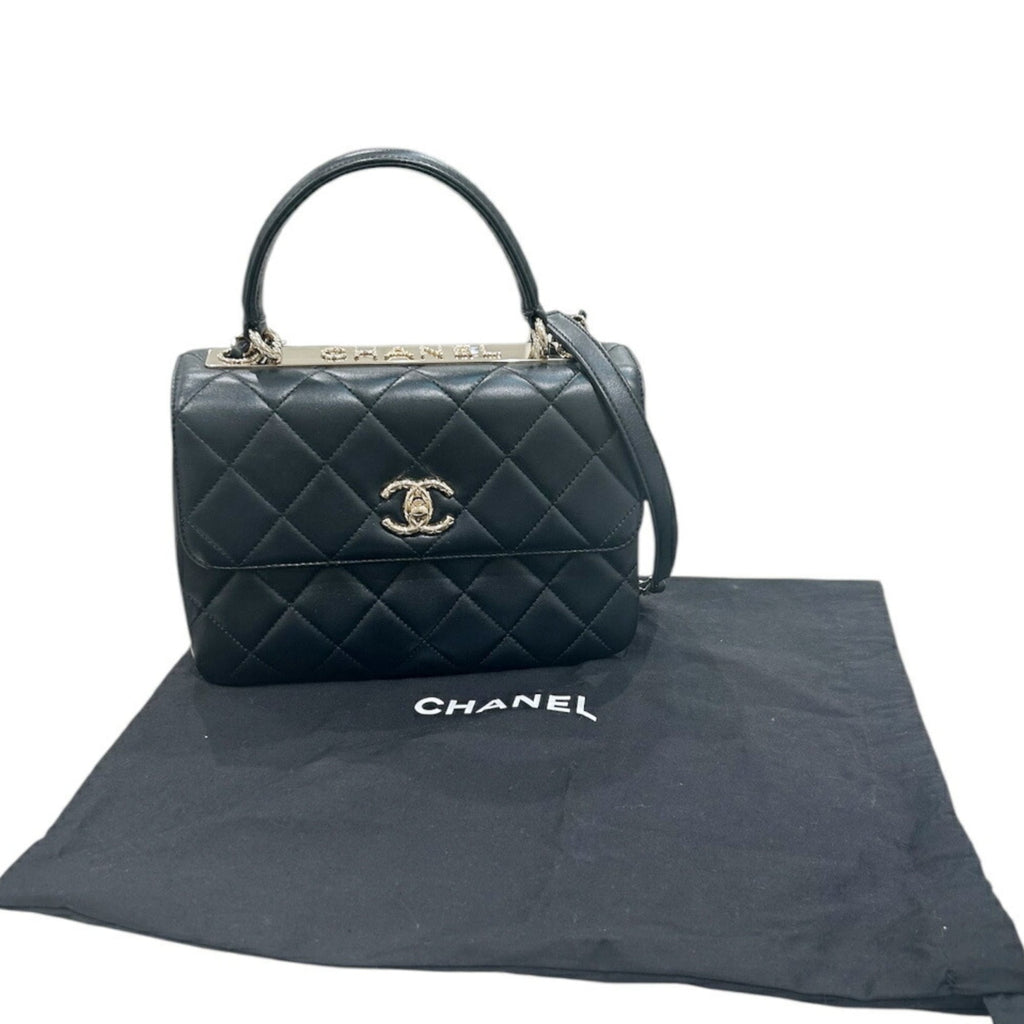 Chanel Black Leather Handbag (Pre-Owned)