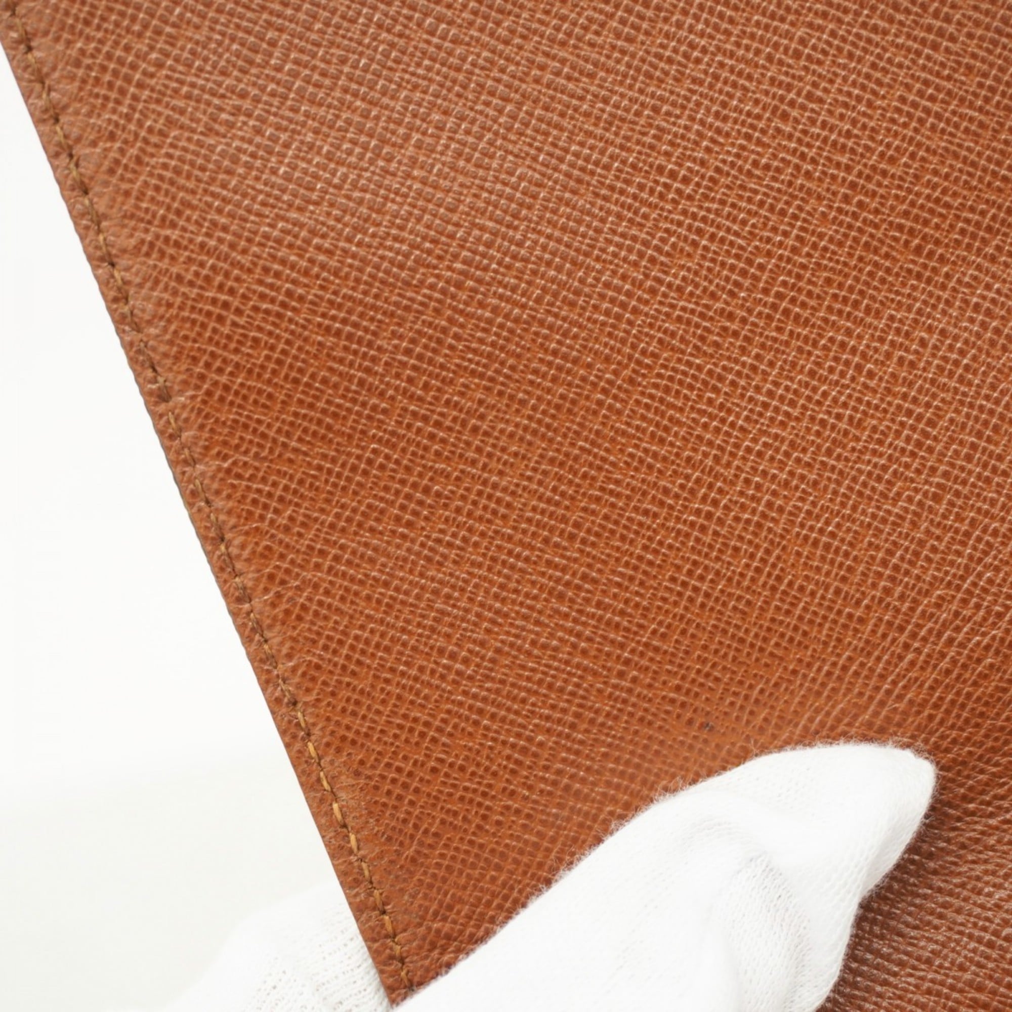 Louis Vuitton Brown Shoulder Bag (Pre-Owned)