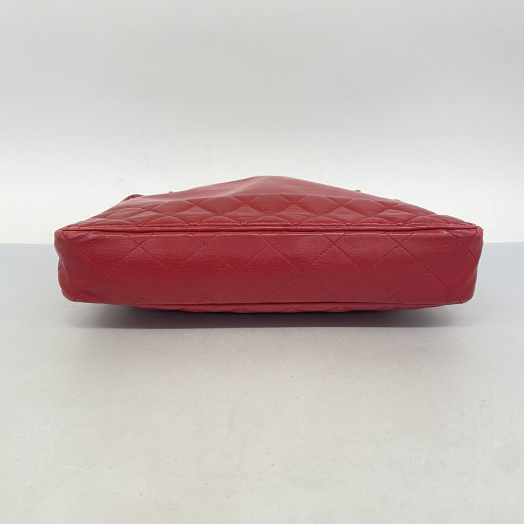 Chanel Red Color Leather Shoulder Bag (Pre-Owned)