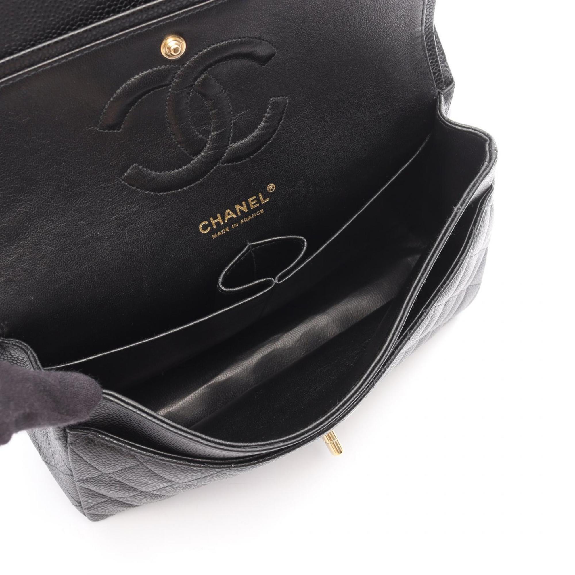 Chanel Black Grained Calfskin Shoulder Bag (Pre-Owned)