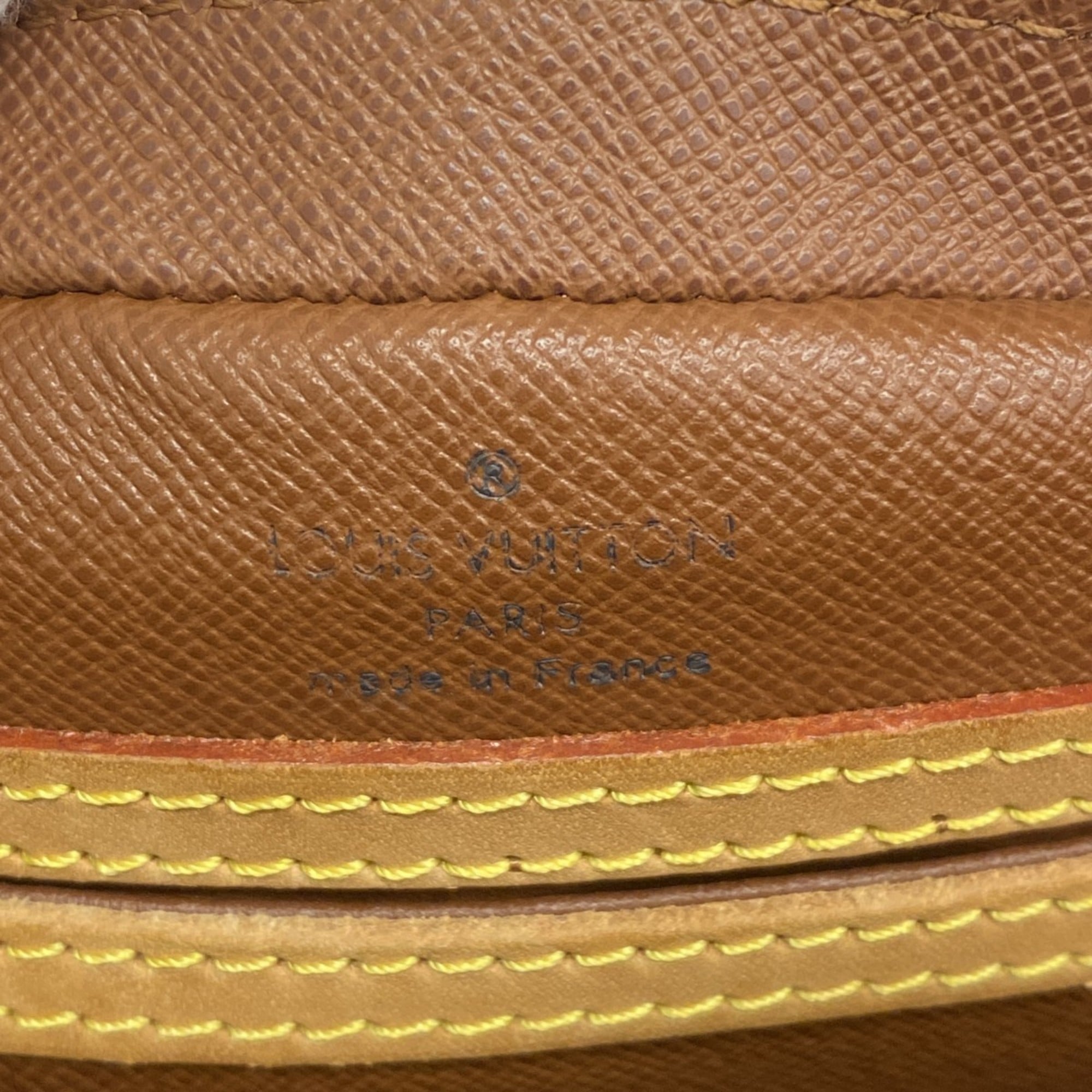 Louis Vuitton Brown Shoulder Bag (Pre-Owned)
