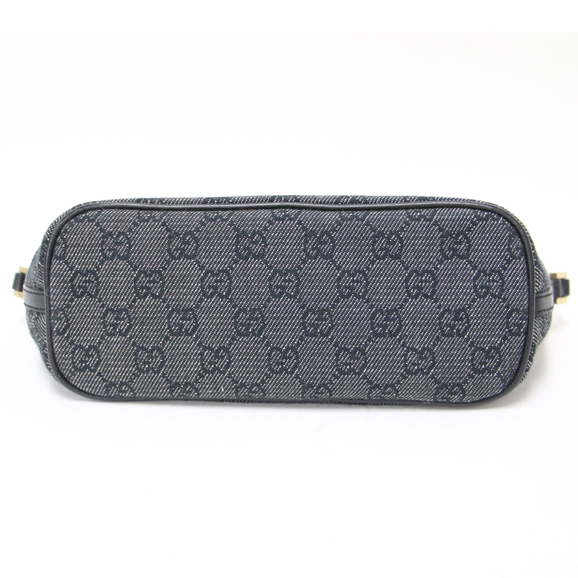 Gucci Black Gg Canvas Handbag (Pre-Owned)