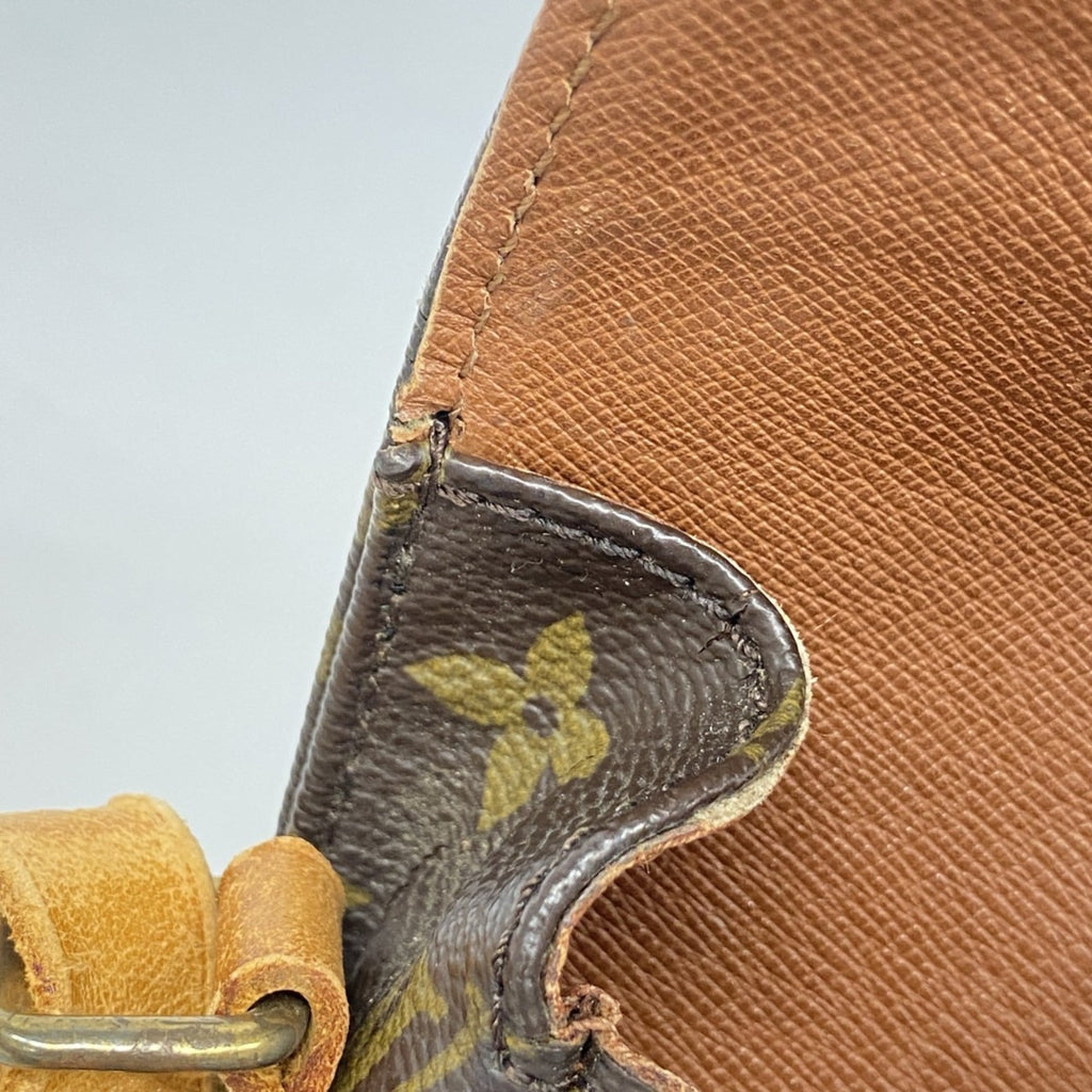 Louis Vuitton Brown Shoulder Bag (Pre-Owned)
