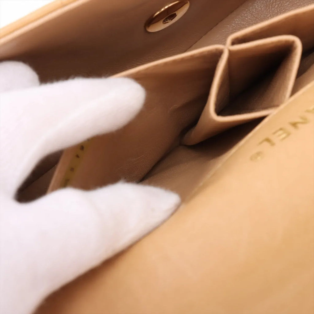 Chanel Beige Leather Shoulder Bag (Pre-Owned)