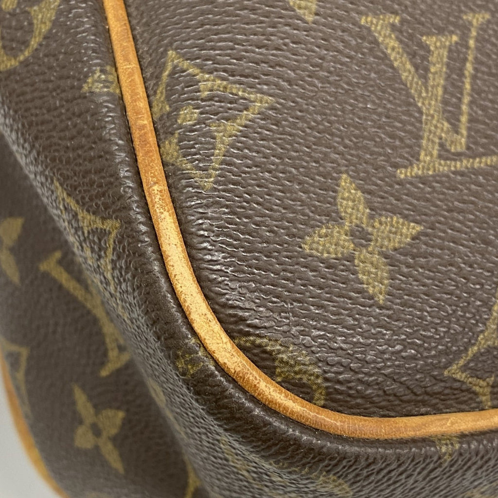 Louis Vuitton Brown Shoulder Bag (Pre-Owned)