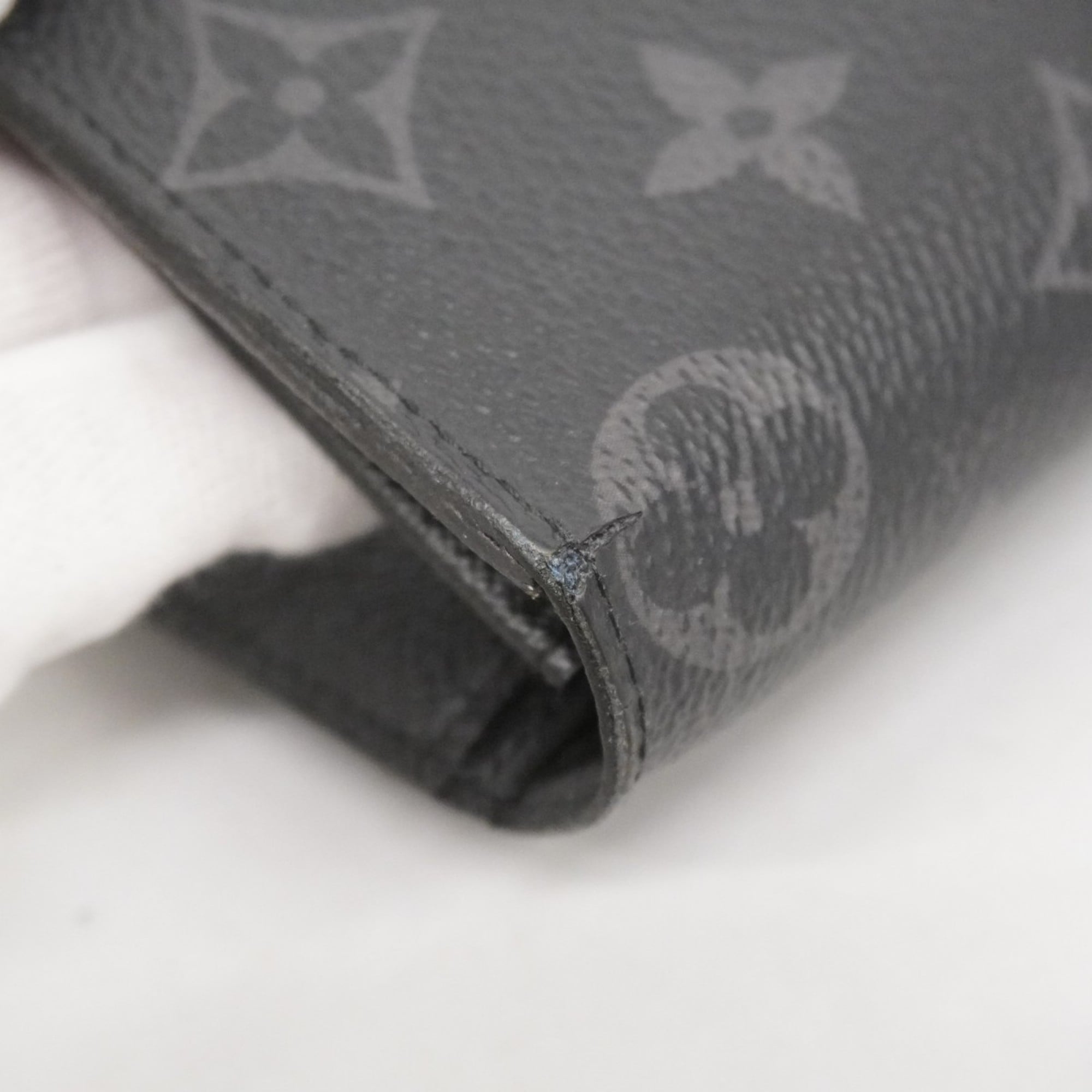 Louis Vuitton Black Long Wallet (Bi-Fold) (Pre-Owned)