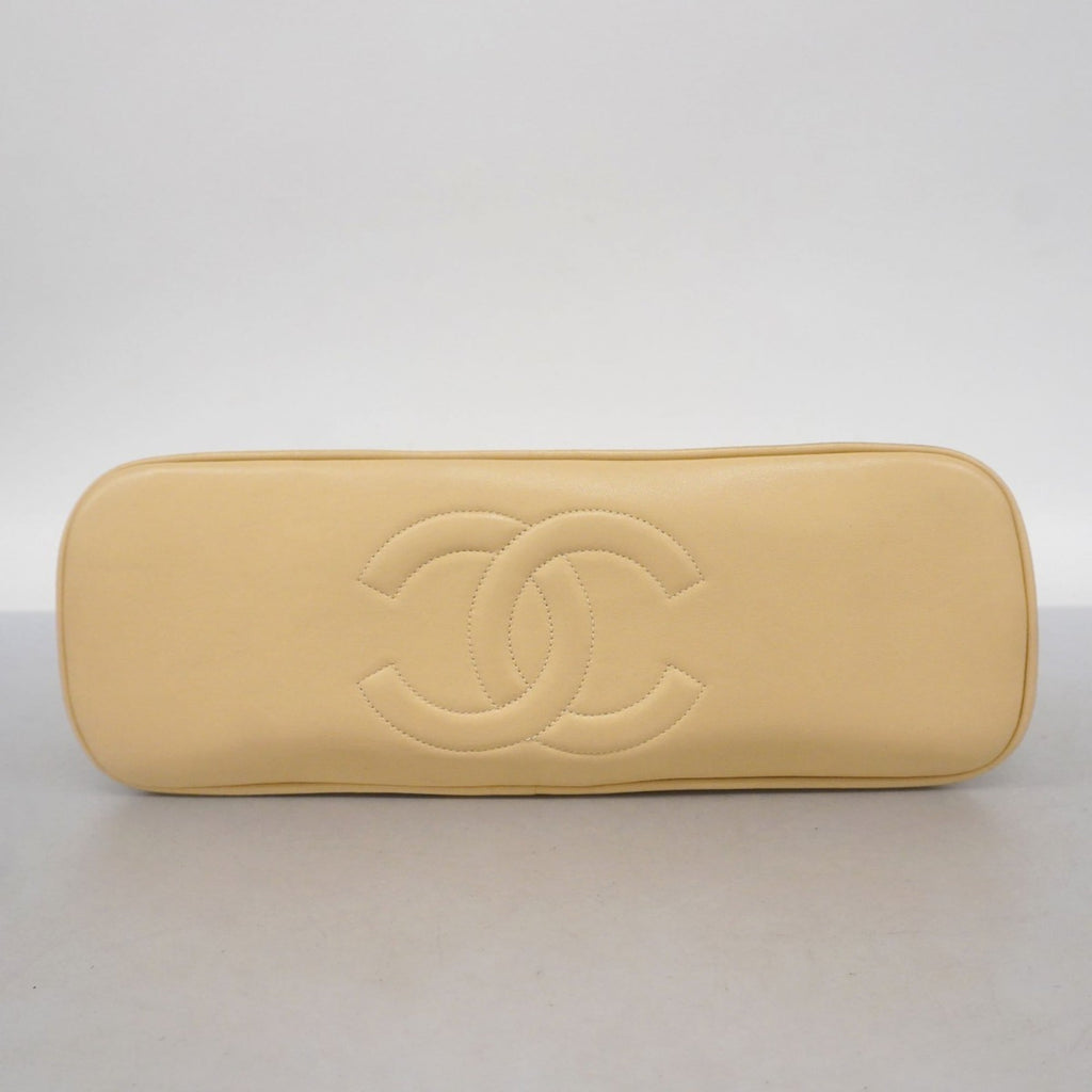Chanel Beige Leather Shoulder Bag (Pre-Owned)