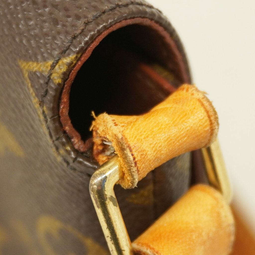 Louis Vuitton Brown Shoulder Bag (Pre-Owned)