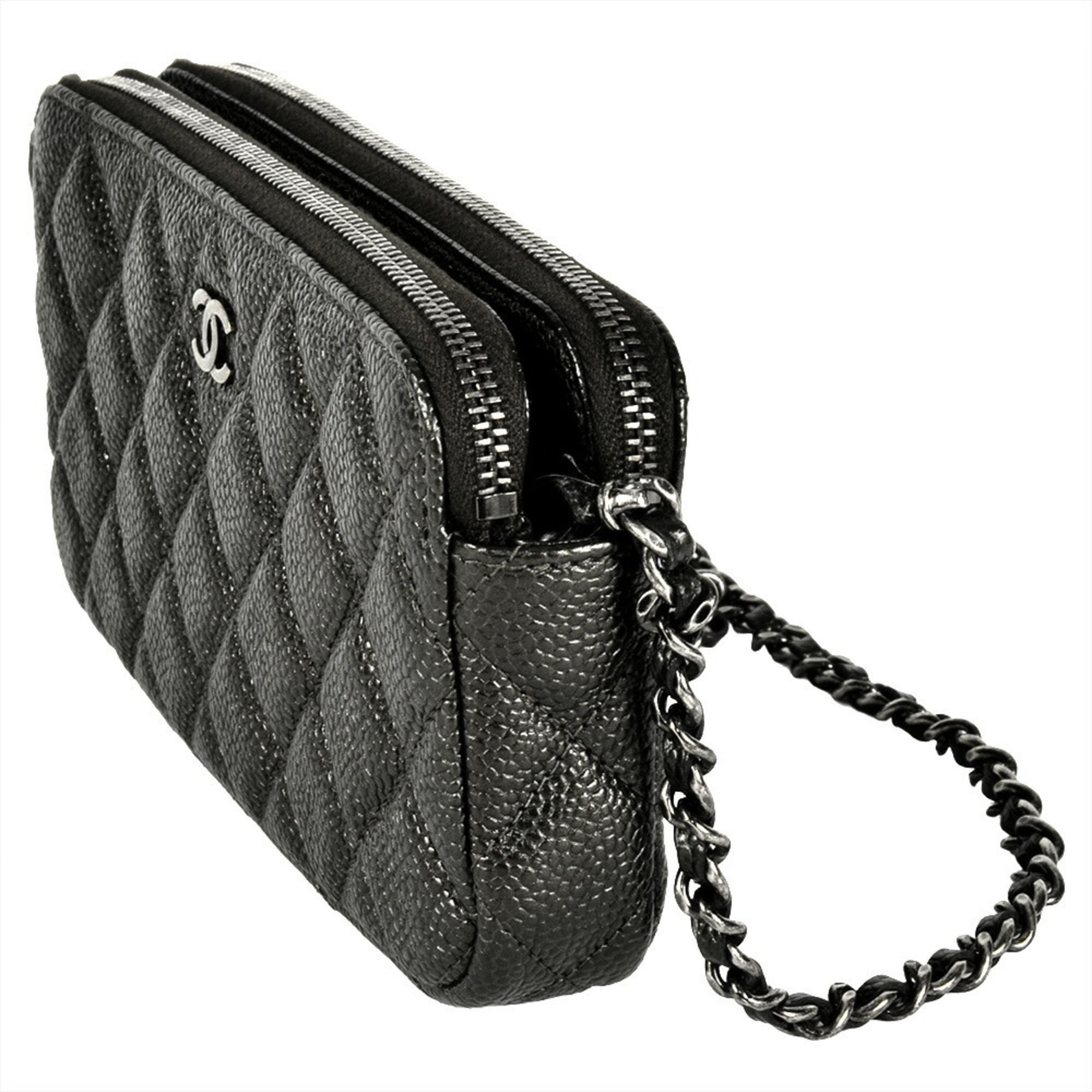 Chanel Matelasse Black Grained Calfskin Shoulder Bag (Pre-Owned)