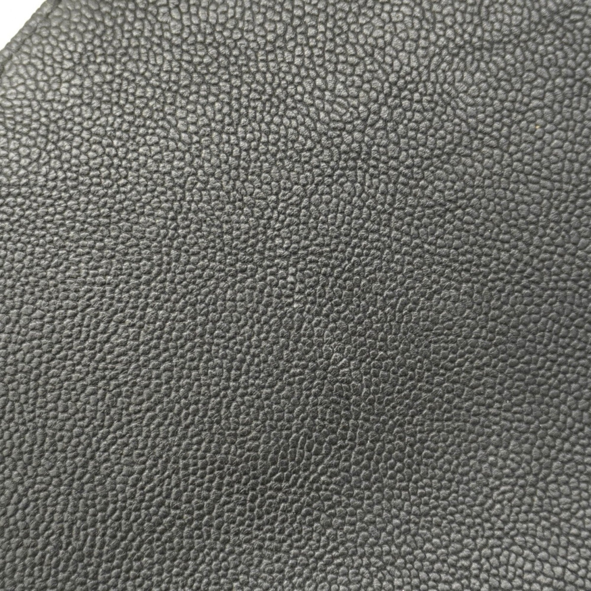 Chanel Black Grained Calfskin Handbag (Pre-Owned)