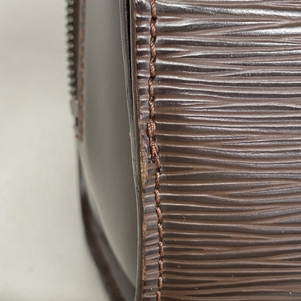 Louis Vuitton Moka Handbag (Pre-Owned)