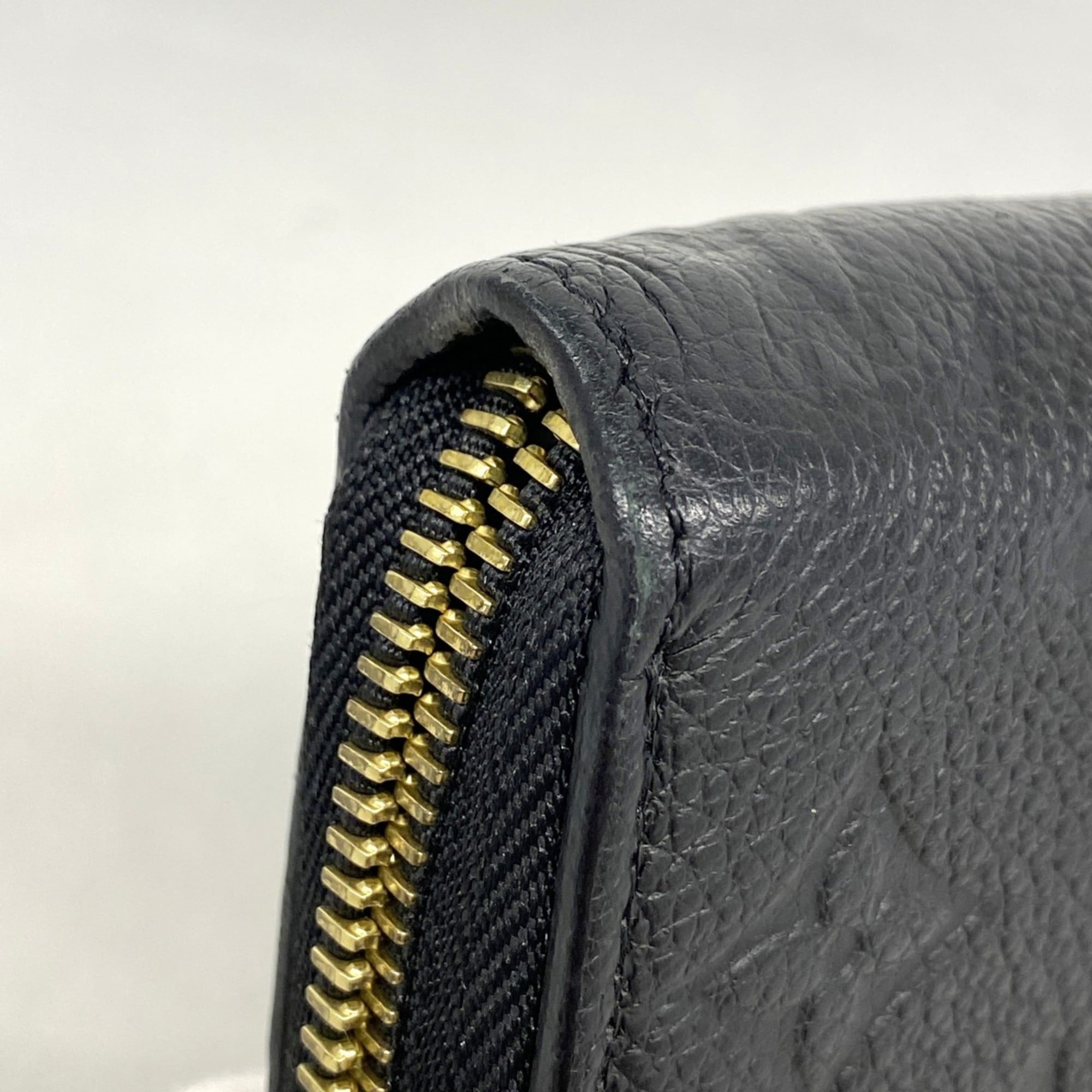 Louis Vuitton Noir Long Wallet (Bi-Fold) (Pre-Owned)