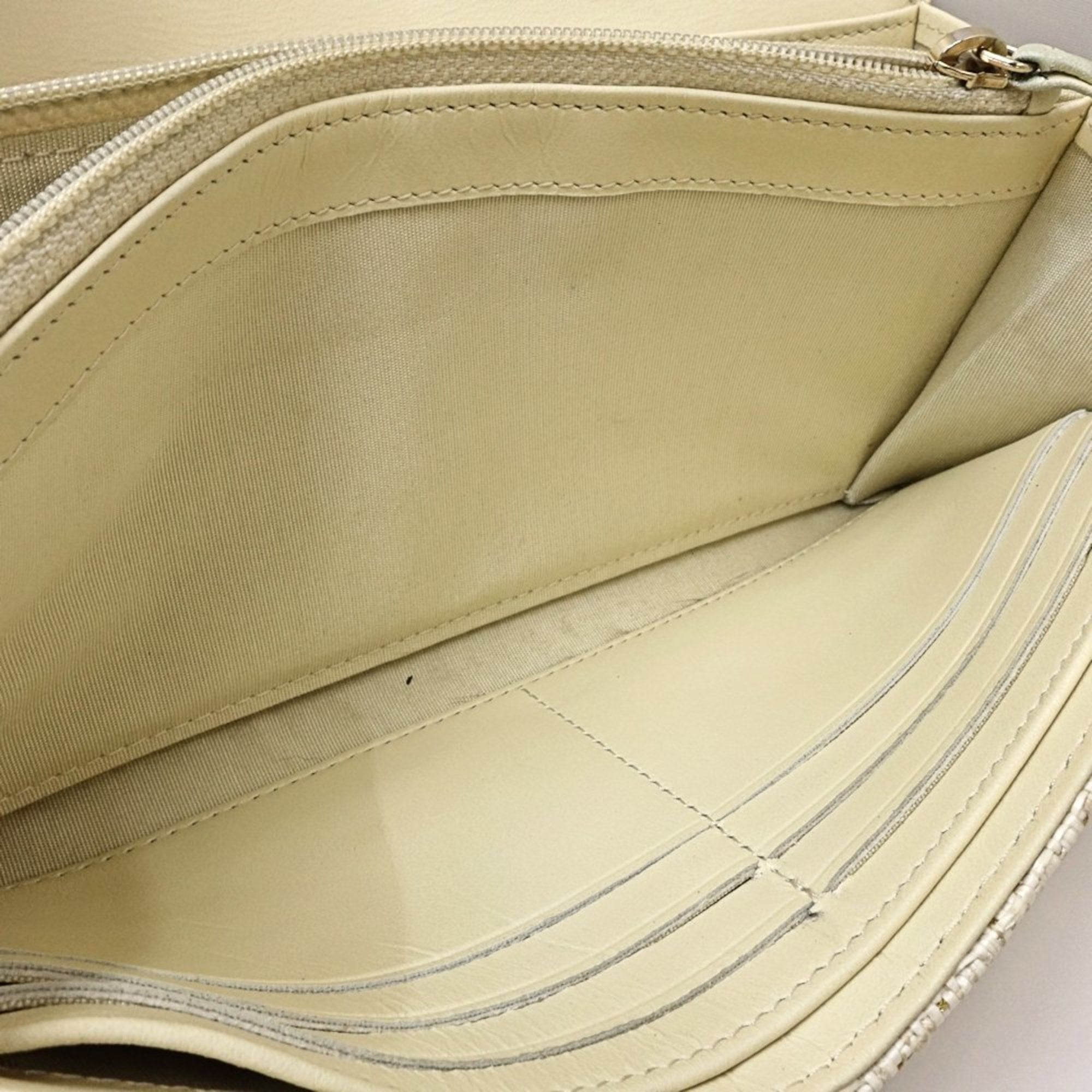 Chanel Off-White Canvas Long Wallet (Bi-Fold) (Pre-Owned)