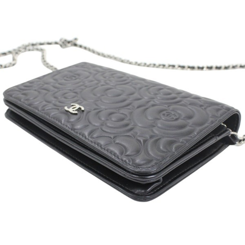 Chanel Black Leather Shoulder Bag (Pre-Owned)