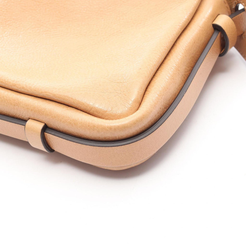 Fendi Beige Leather Shoulder Bag (Pre-Owned)