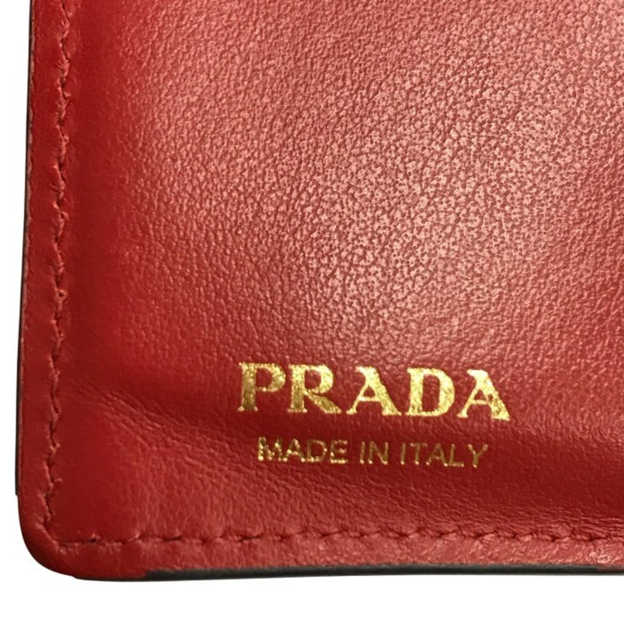 Prada Black Leather Wallet (Bi-Fold) (Pre-Owned)