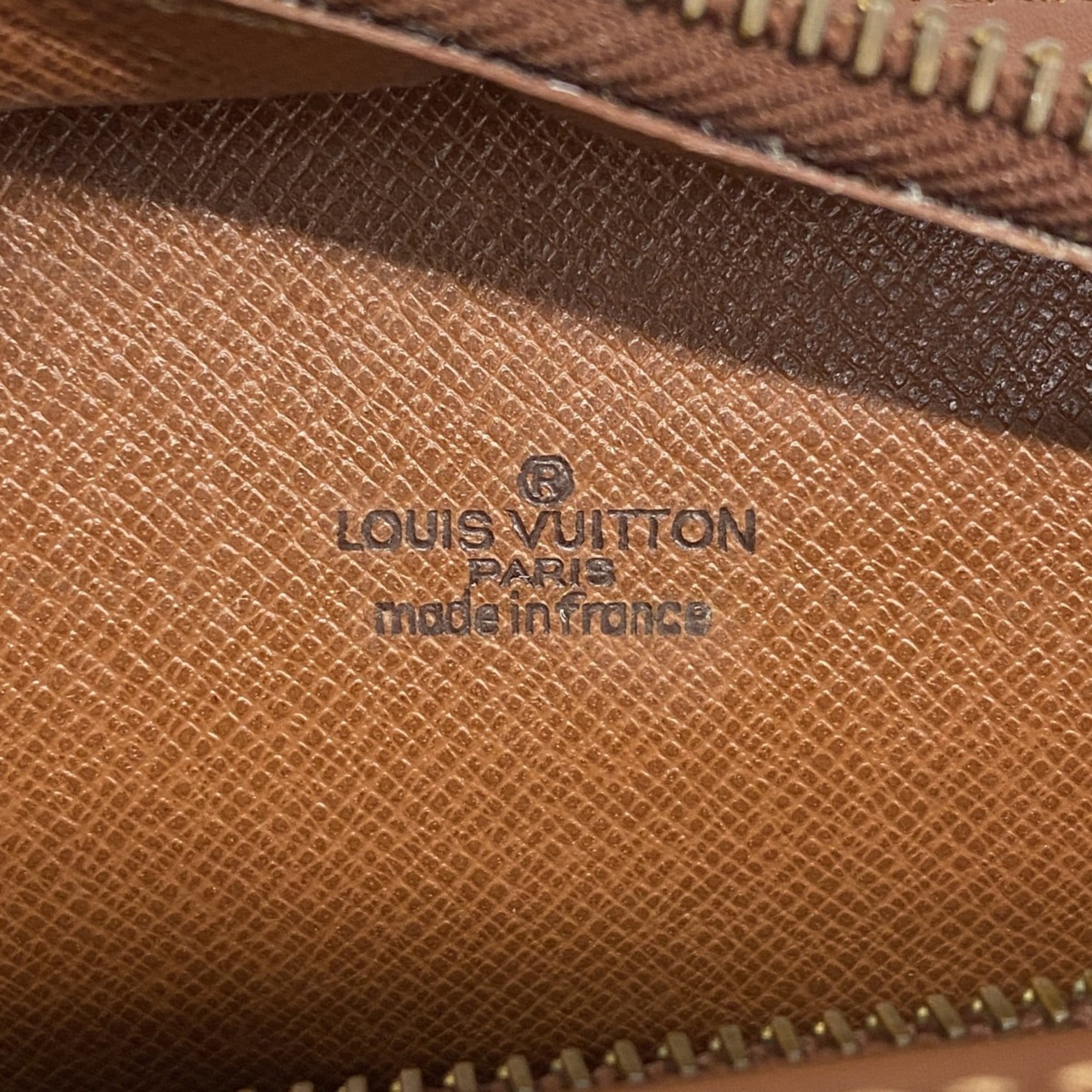Louis Vuitton Brown Clutch Bag (Pre-Owned)
