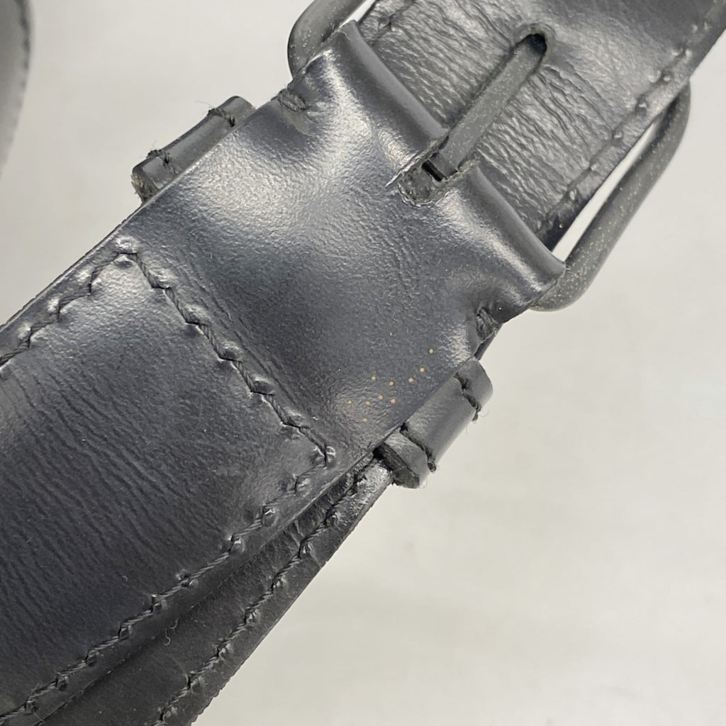 Louis Vuitton Noir Shoulder Bag (Pre-Owned)
