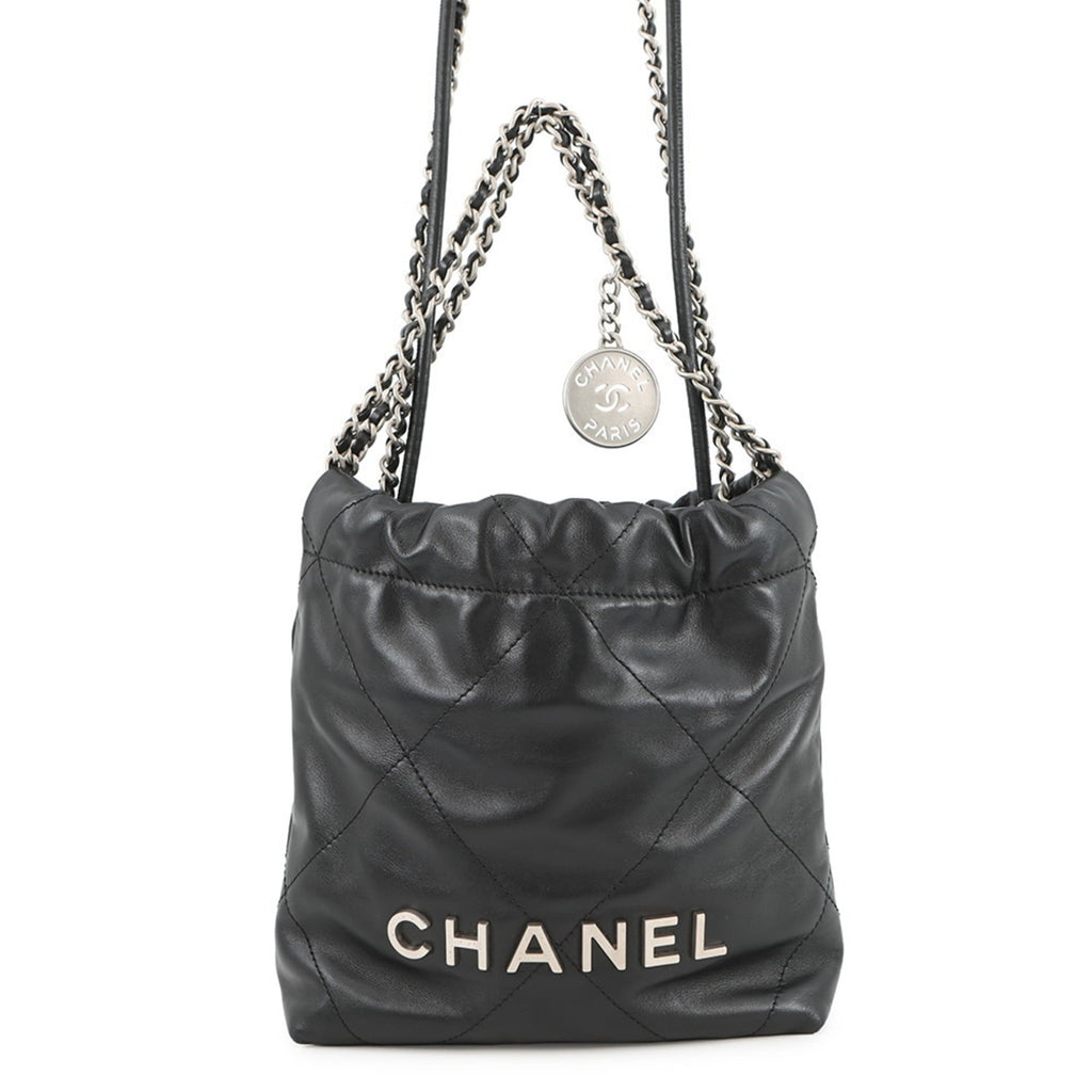 Chanel Black Leather Handbag (Pre-Owned)