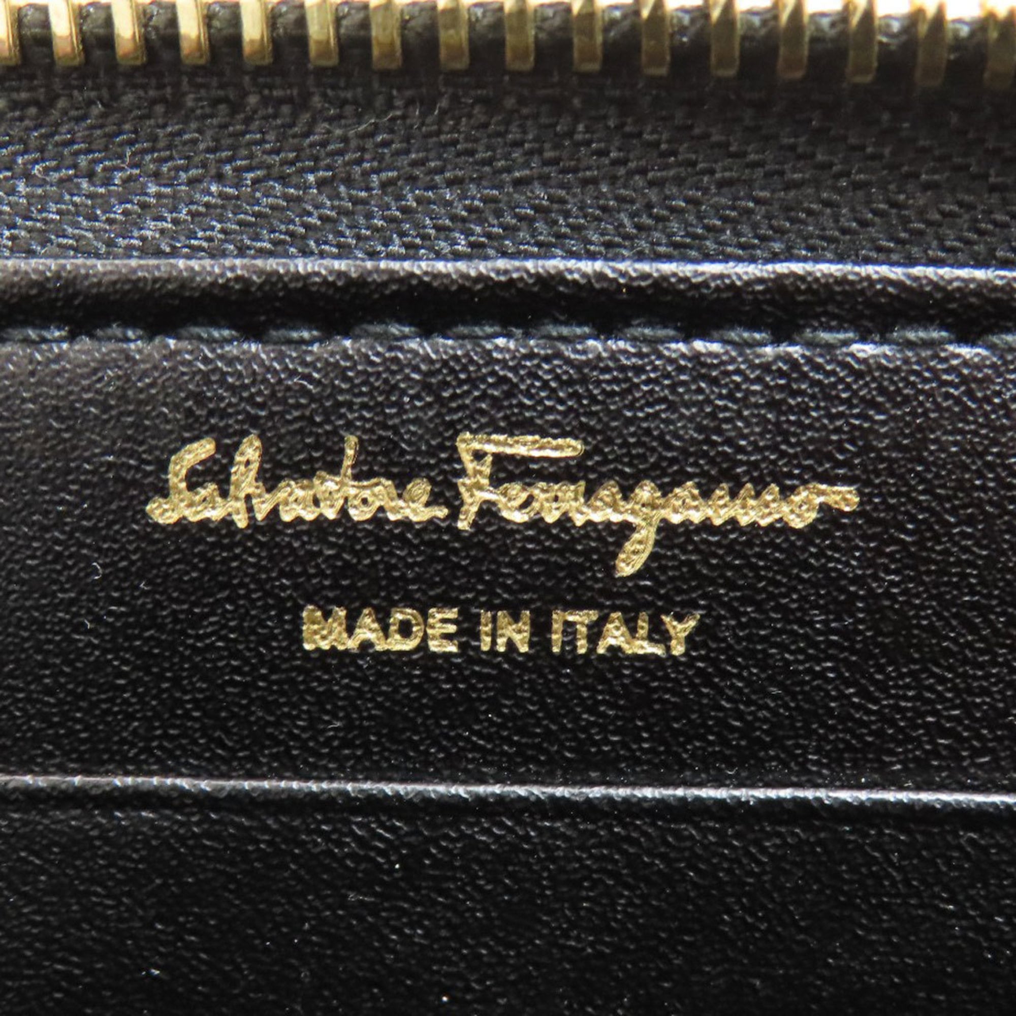 Salvatore Ferragamo Black Leather Long Wallet (Bi-Fold) (Pre-Owned)