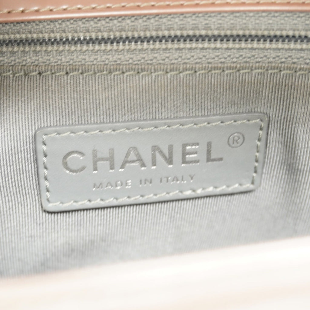Chanel Pink Patent Leather Shoulder Bag (Pre-Owned)