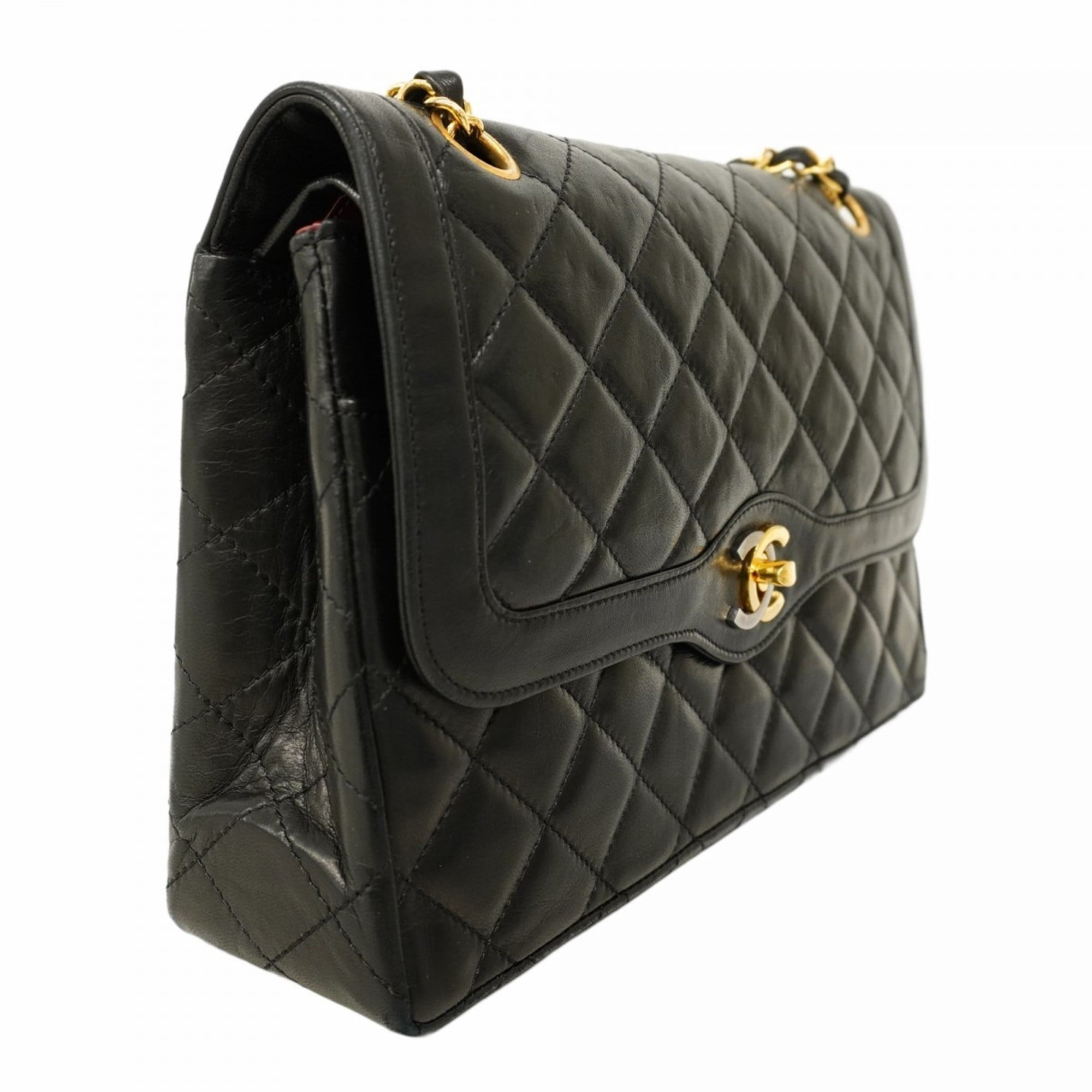 Chanel Black Leather Shoulder Bag (Pre-Owned)