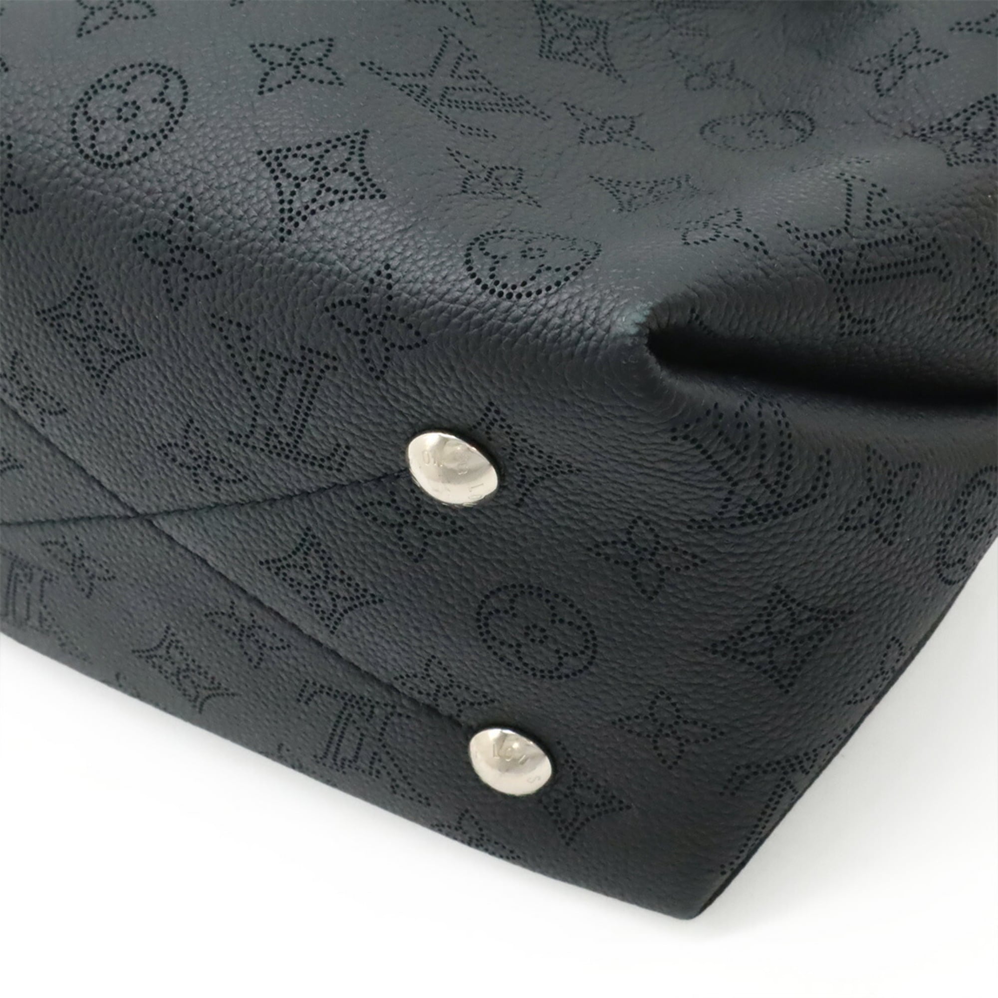 Louis Vuitton Black Noir Mahina Leather Handbag Shoulder Bag (Pre-Owned)