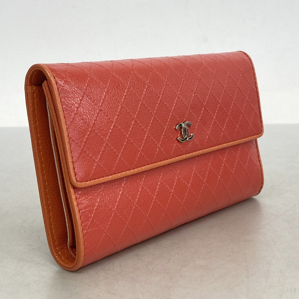 Chanel Red Color Grained Calfskin Long Wallet (Tri-Fold) (Pre-Owned)