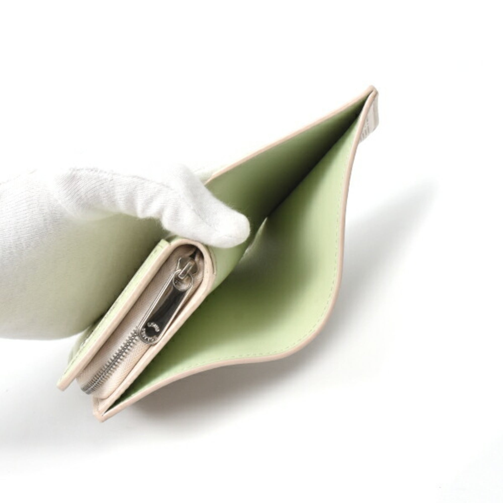 Louis Vuitton Beige Green Mahina Leather Wallet (Bi-Fold) (Pre-Owned)