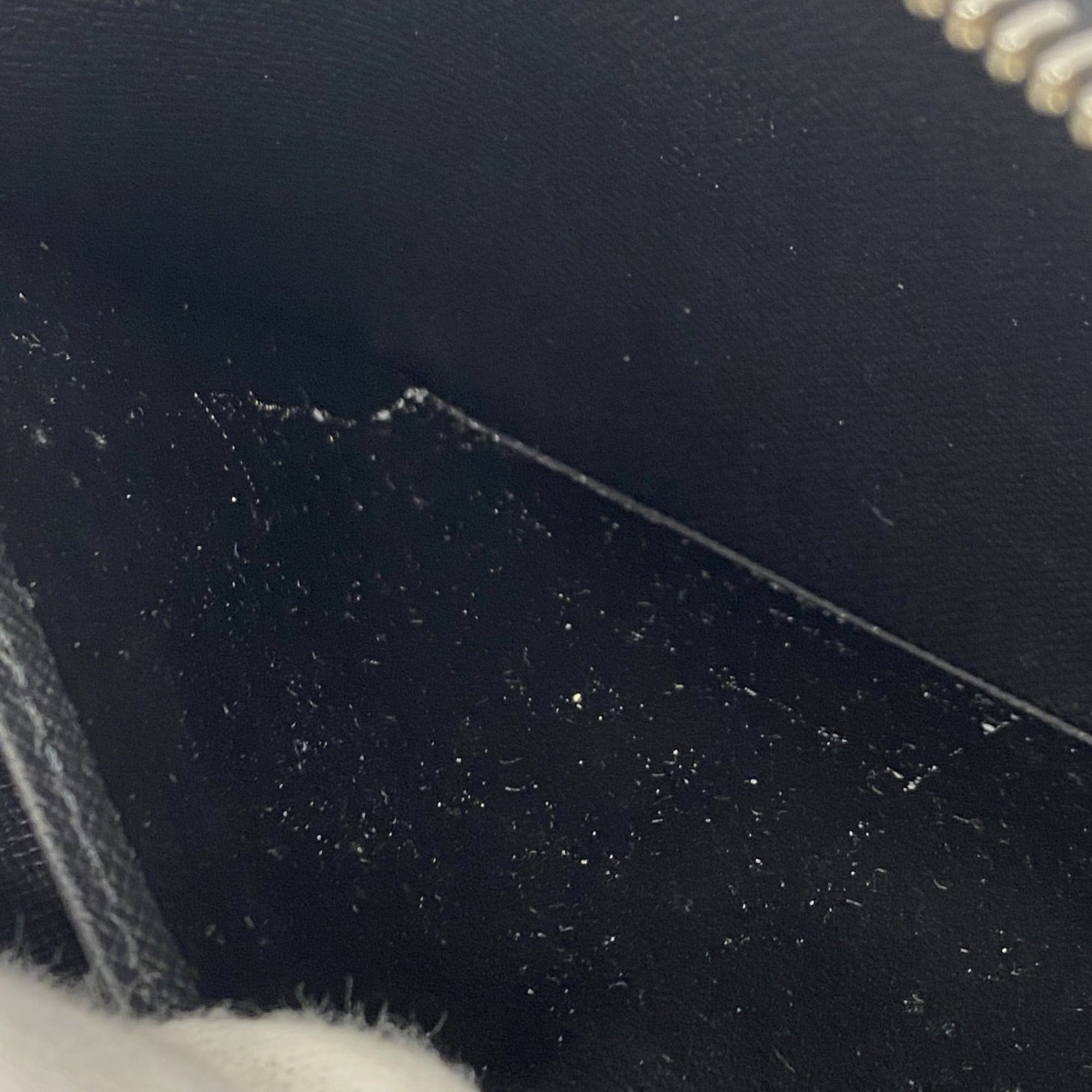 Louis Vuitton Black Long Wallet (Bi-Fold) (Pre-Owned)