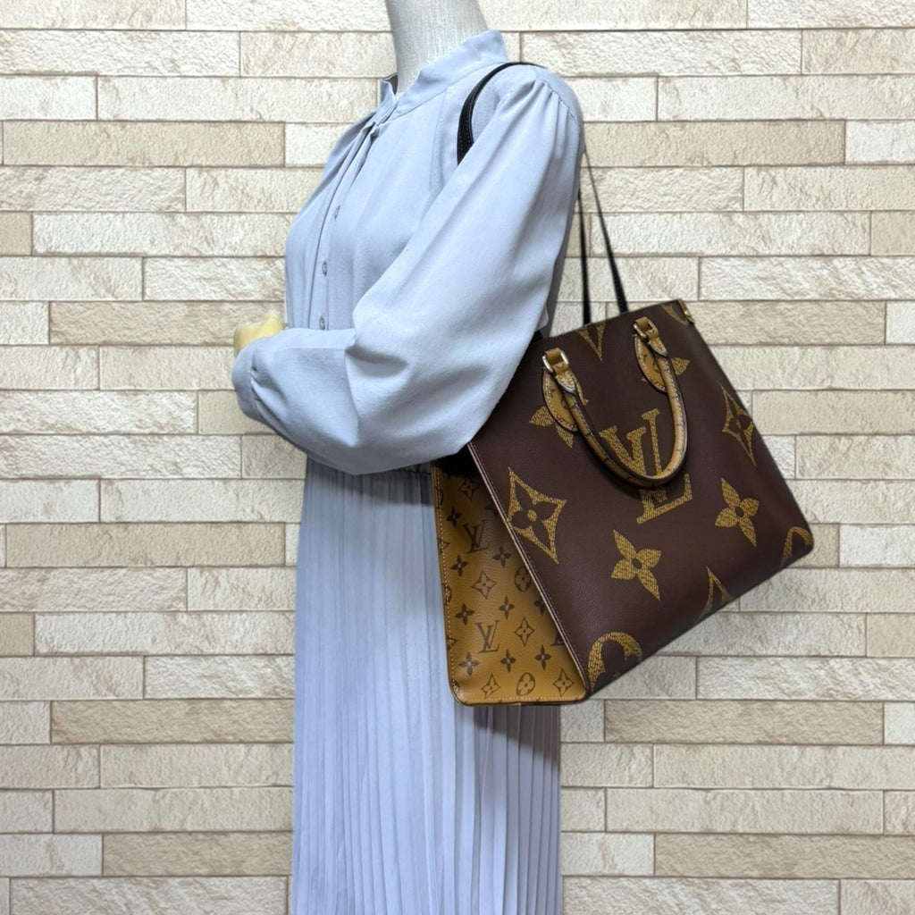 Louis Vuitton Monogram Brown Monogram Shoulder Bag (Pre-Owned)