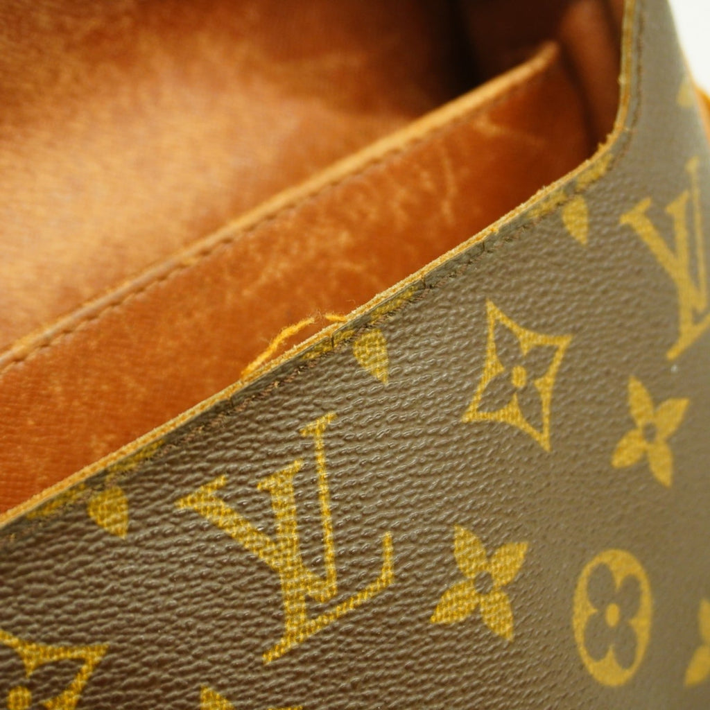 Louis Vuitton Brown Shoulder Bag (Pre-Owned)