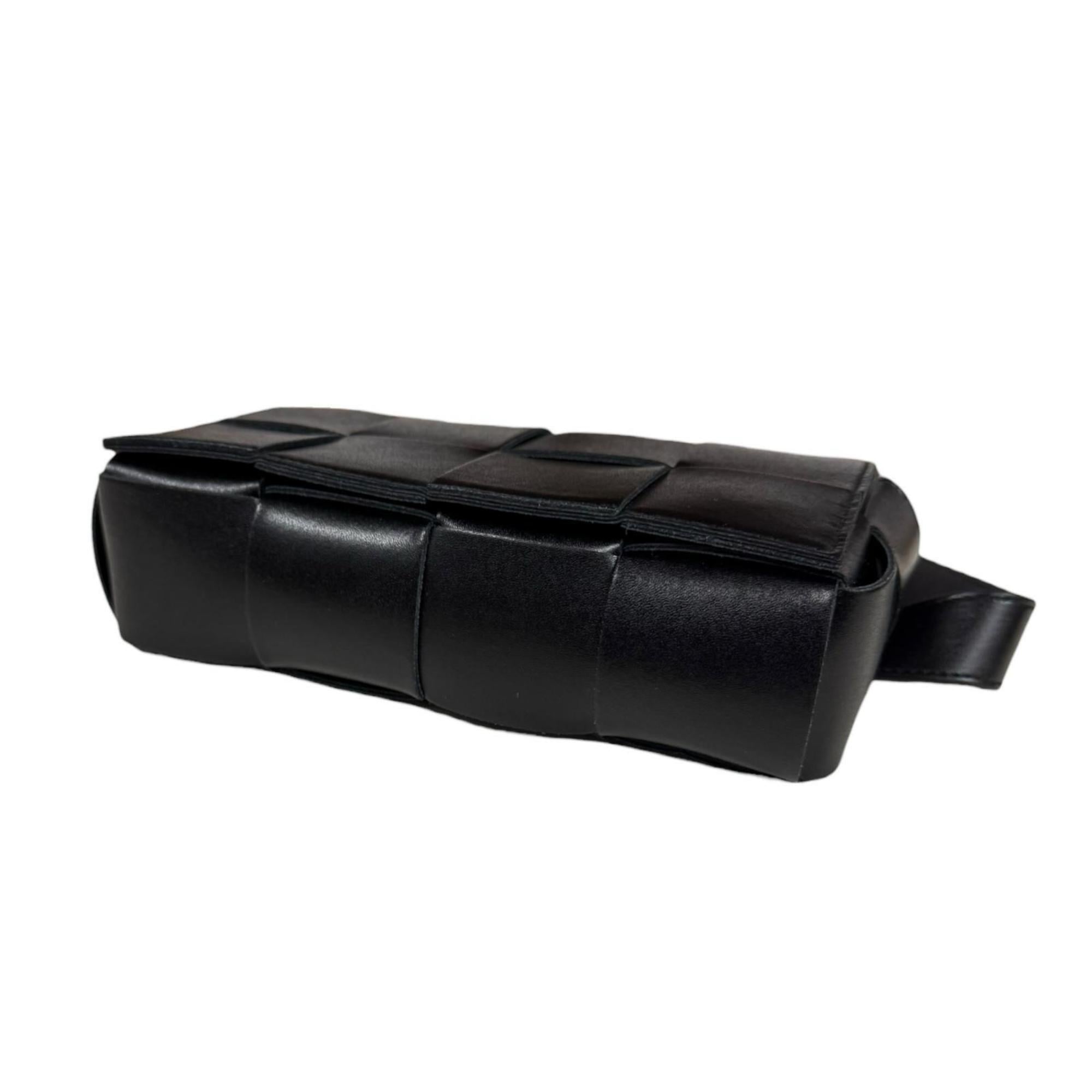 Bottega Veneta Black Leather Fanny Pack Sling Bag (Pre-Owned)