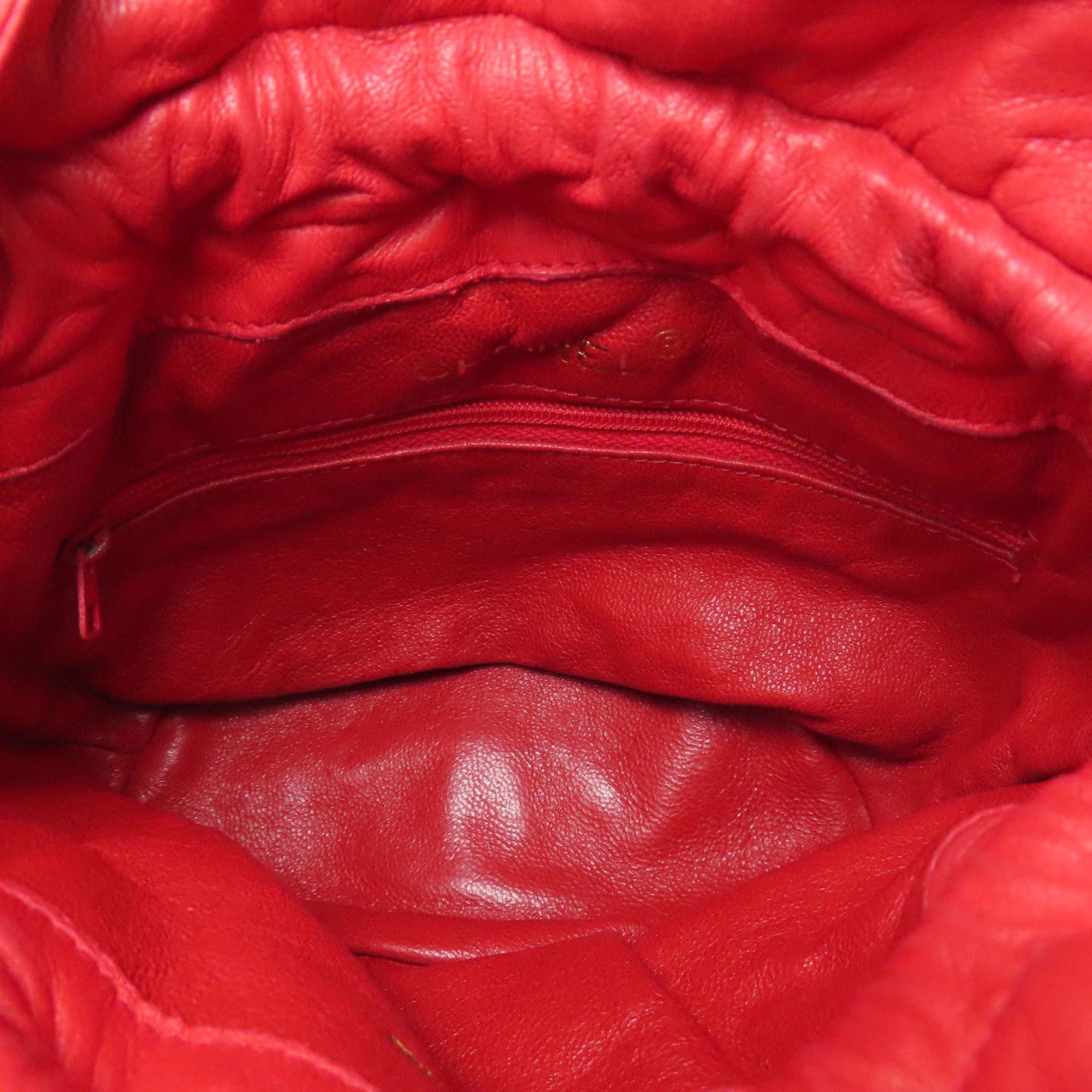Chanel Red Color Satin Shoulder Bag (Pre-Owned)