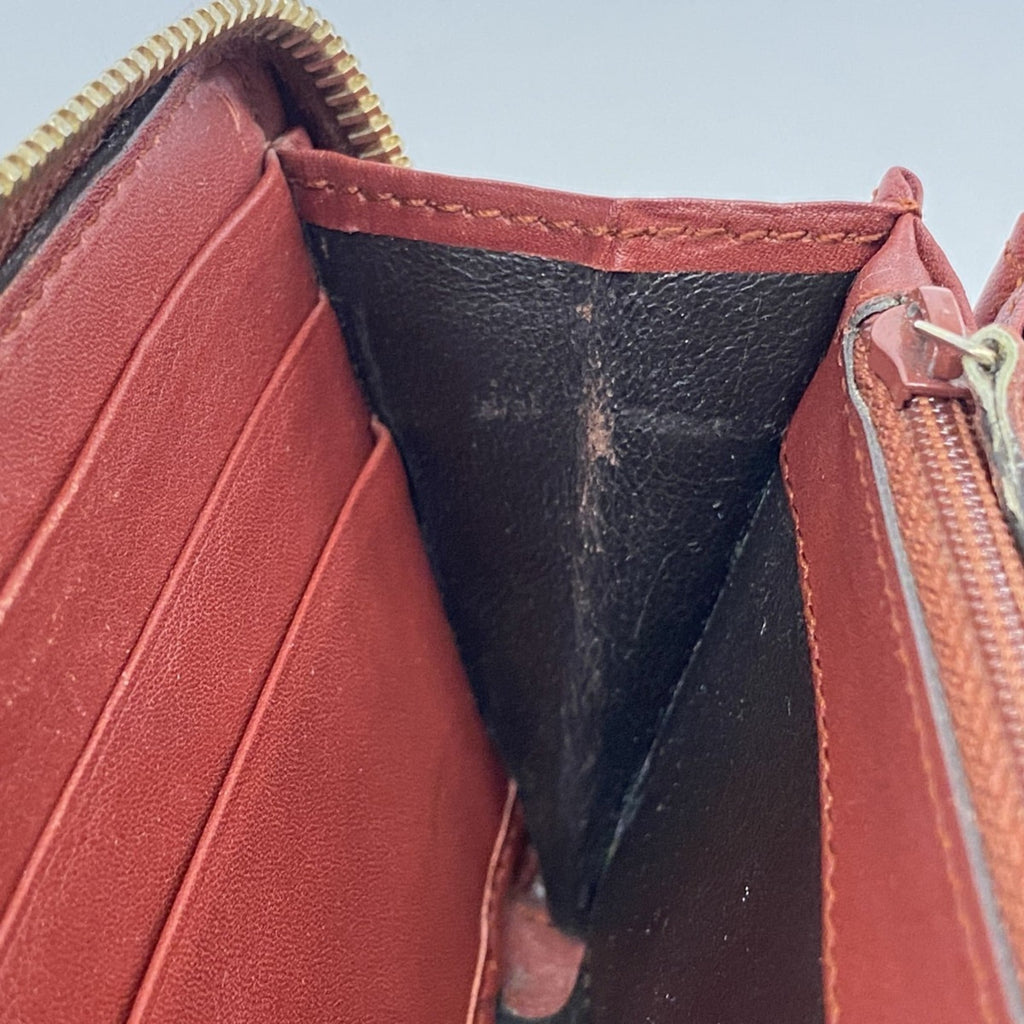 Gucci Red Color Leather Long Wallet (Bi-Fold) (Pre-Owned)