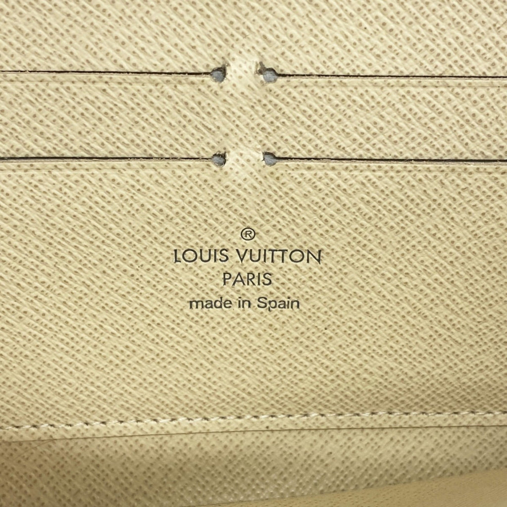 Louis Vuitton White Long Wallet (Bi-Fold) (Pre-Owned)