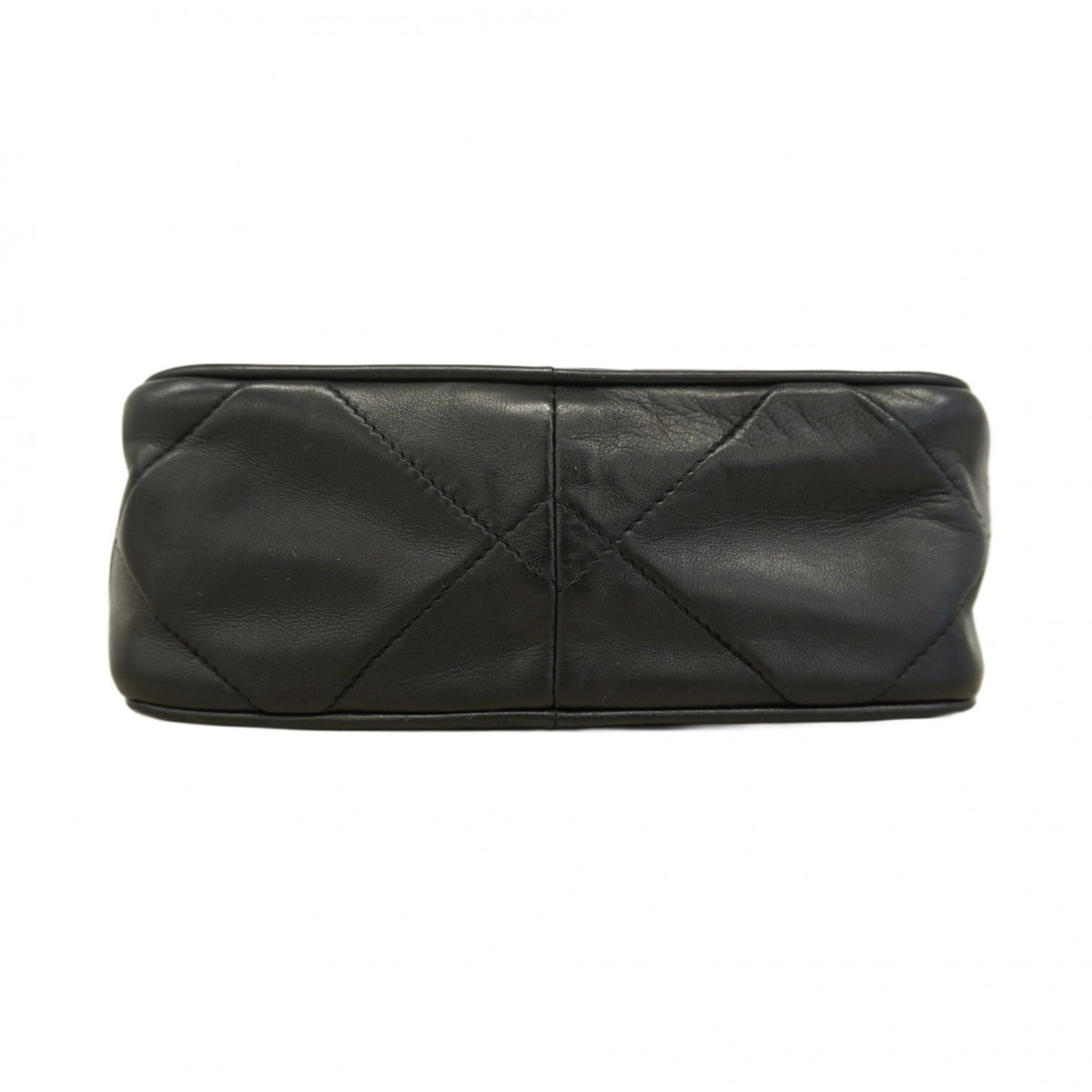 Chanel Black Leather Shoulder Bag (Pre-Owned)