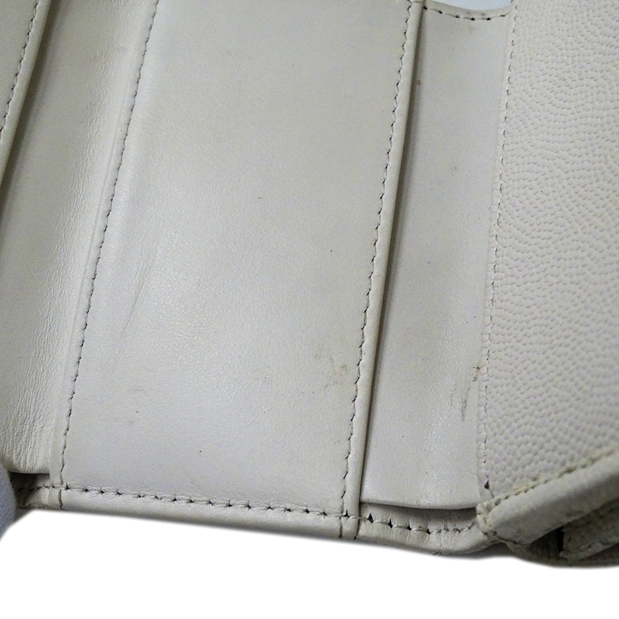 Chanel White Grained Calfskin Wallet (Tri-Fold) (Pre-Owned)
