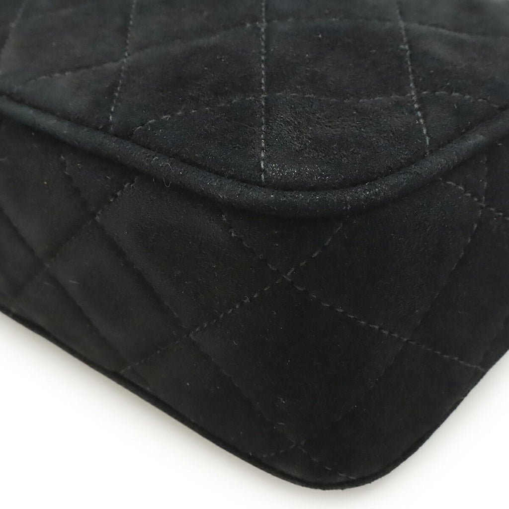 Chanel Black Suede Shoulder Bag (Pre-Owned)