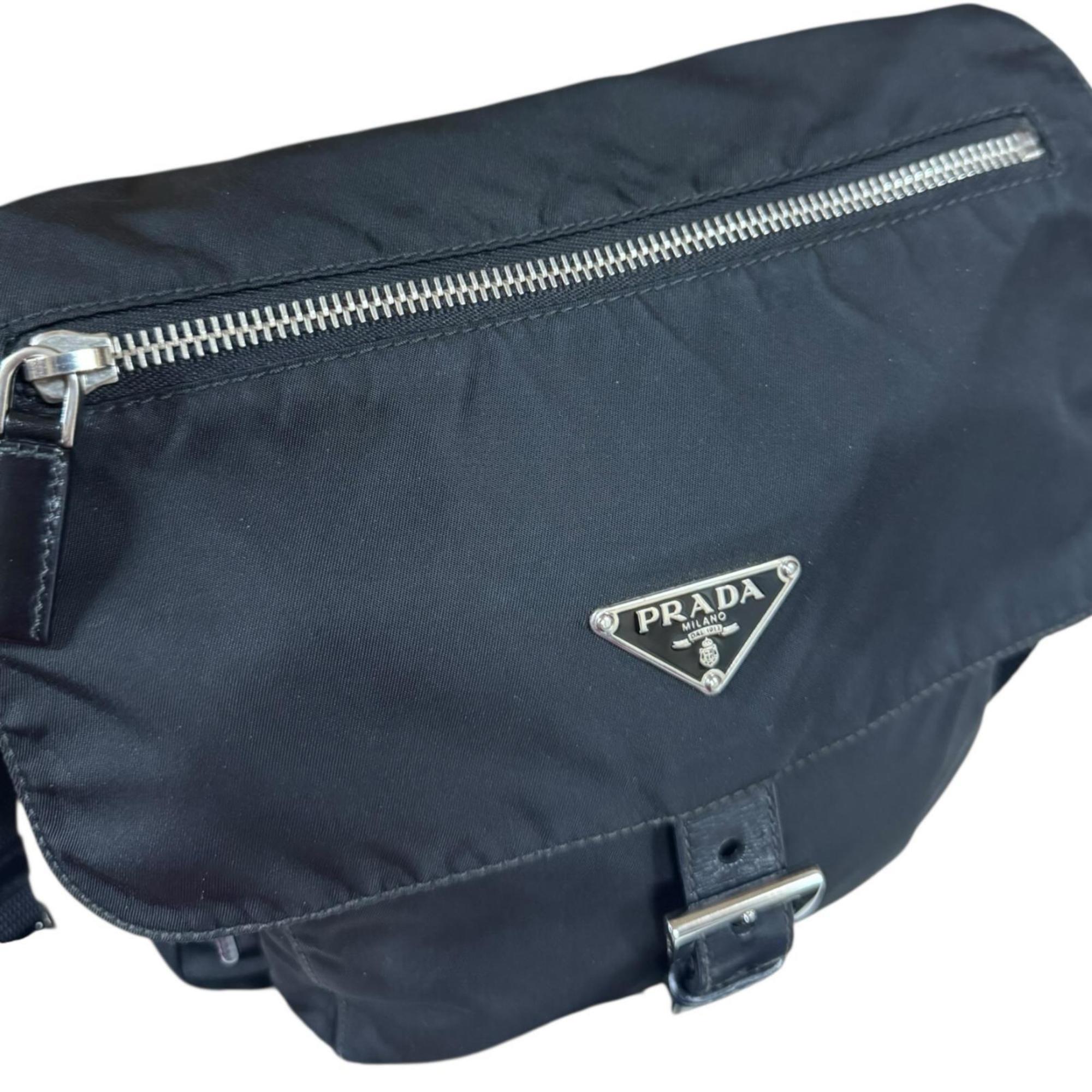 Prada Black Nylon Shoulder Bag (Pre-Owned)