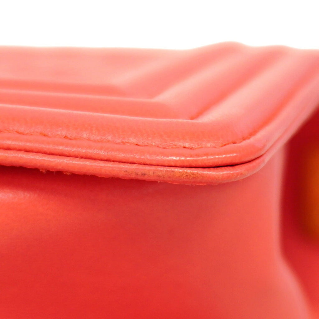 Chanel Pink Leather Shoulder Bag (Pre-Owned)