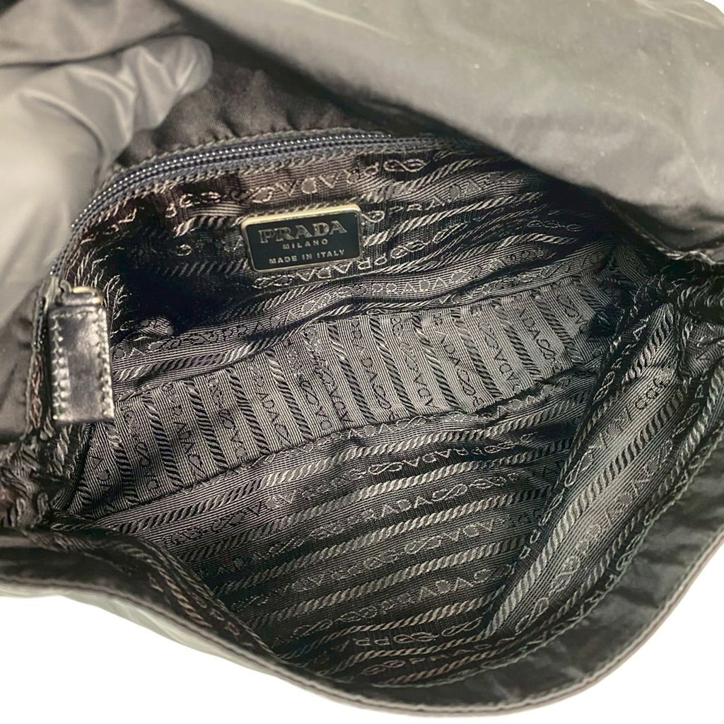 Prada Black Nylon Leather Pochette Shoulder Bag (Pre-Owned)