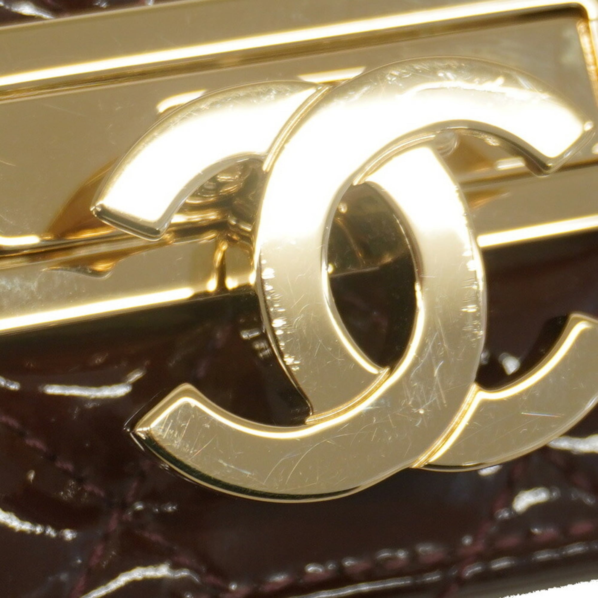 Chanel Bordeaux Patent Leather Chain/Shoulder Wallet (Pre-Owned)