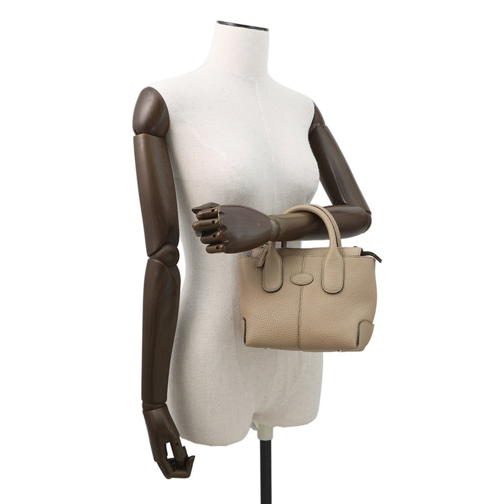 Tod's Beige Leather Handbag (Pre-Owned)