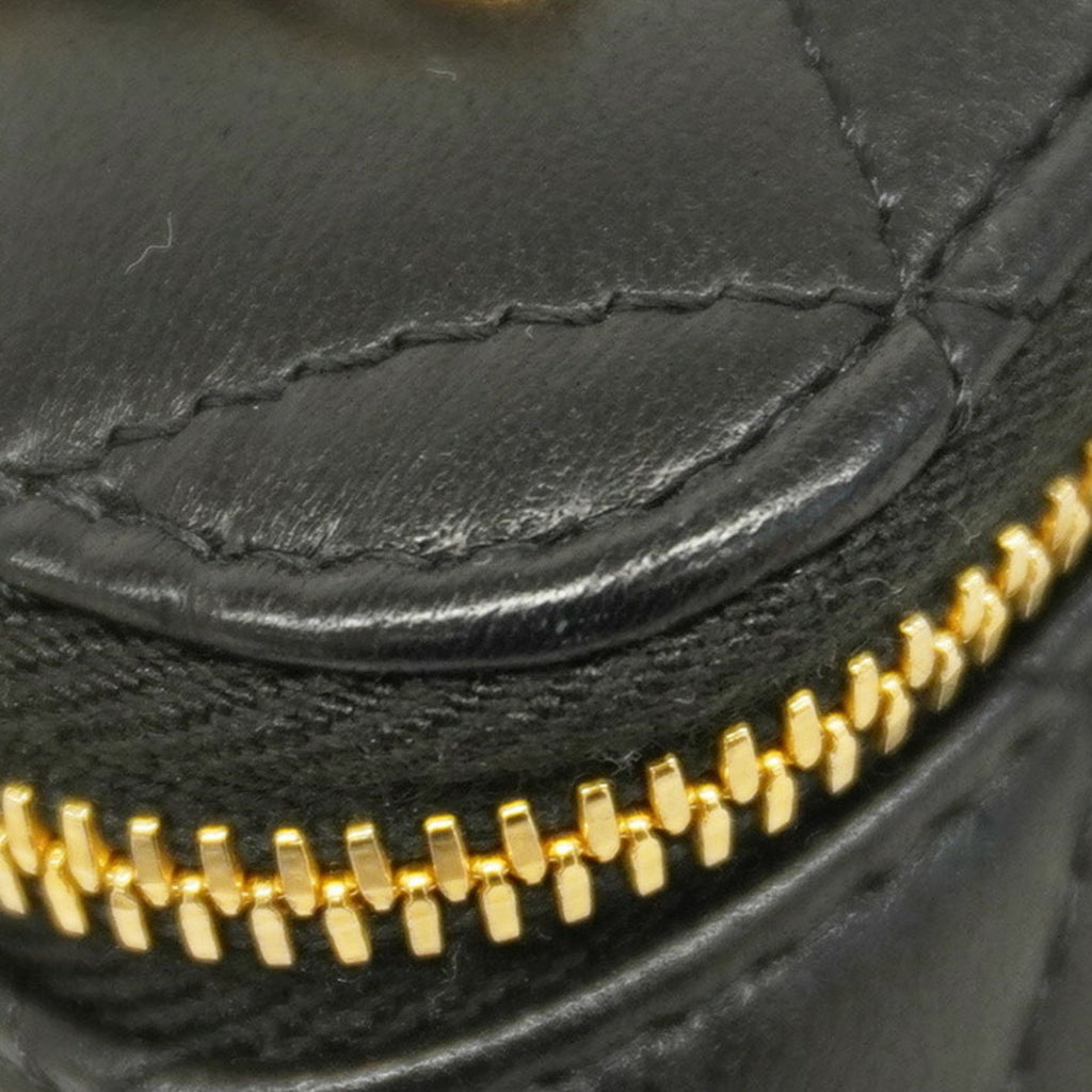 Chanel Black Leather Shoulder Bag (Pre-Owned)