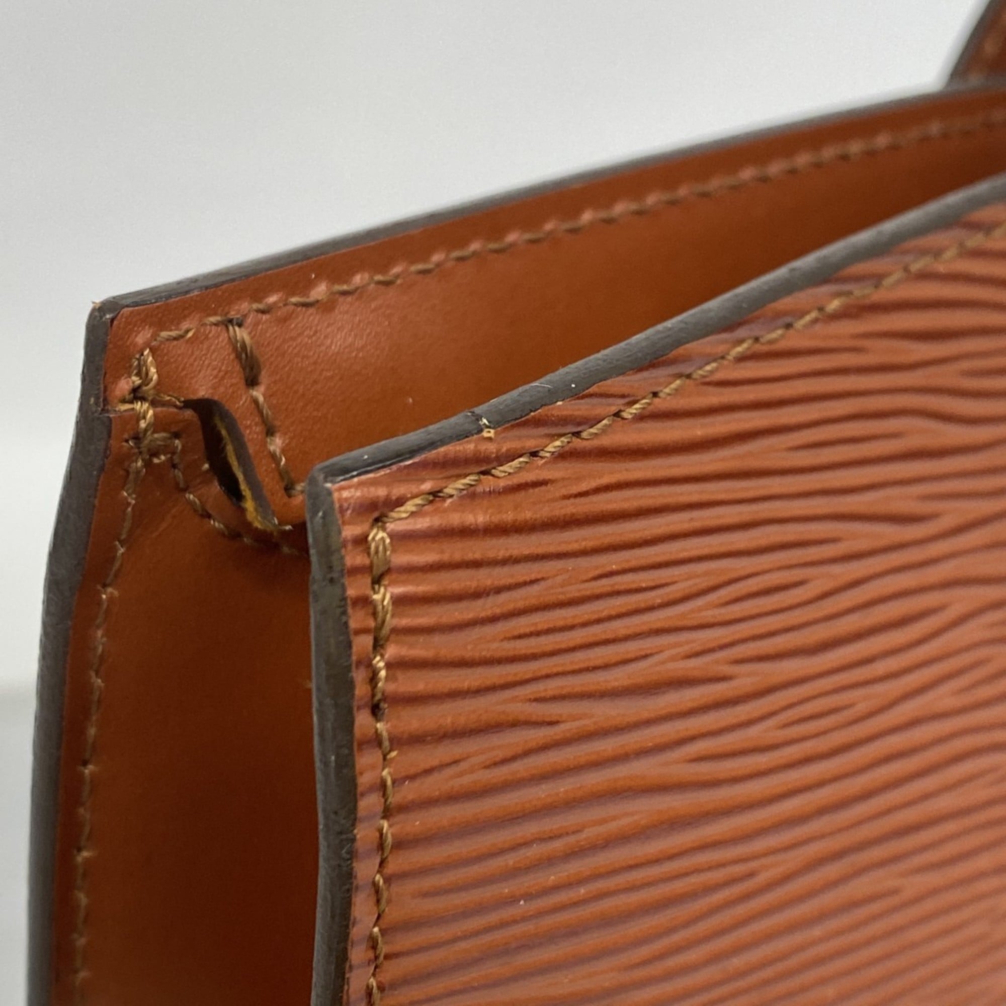 Louis Vuitton Kenyan Brown Handbag (Pre-Owned)